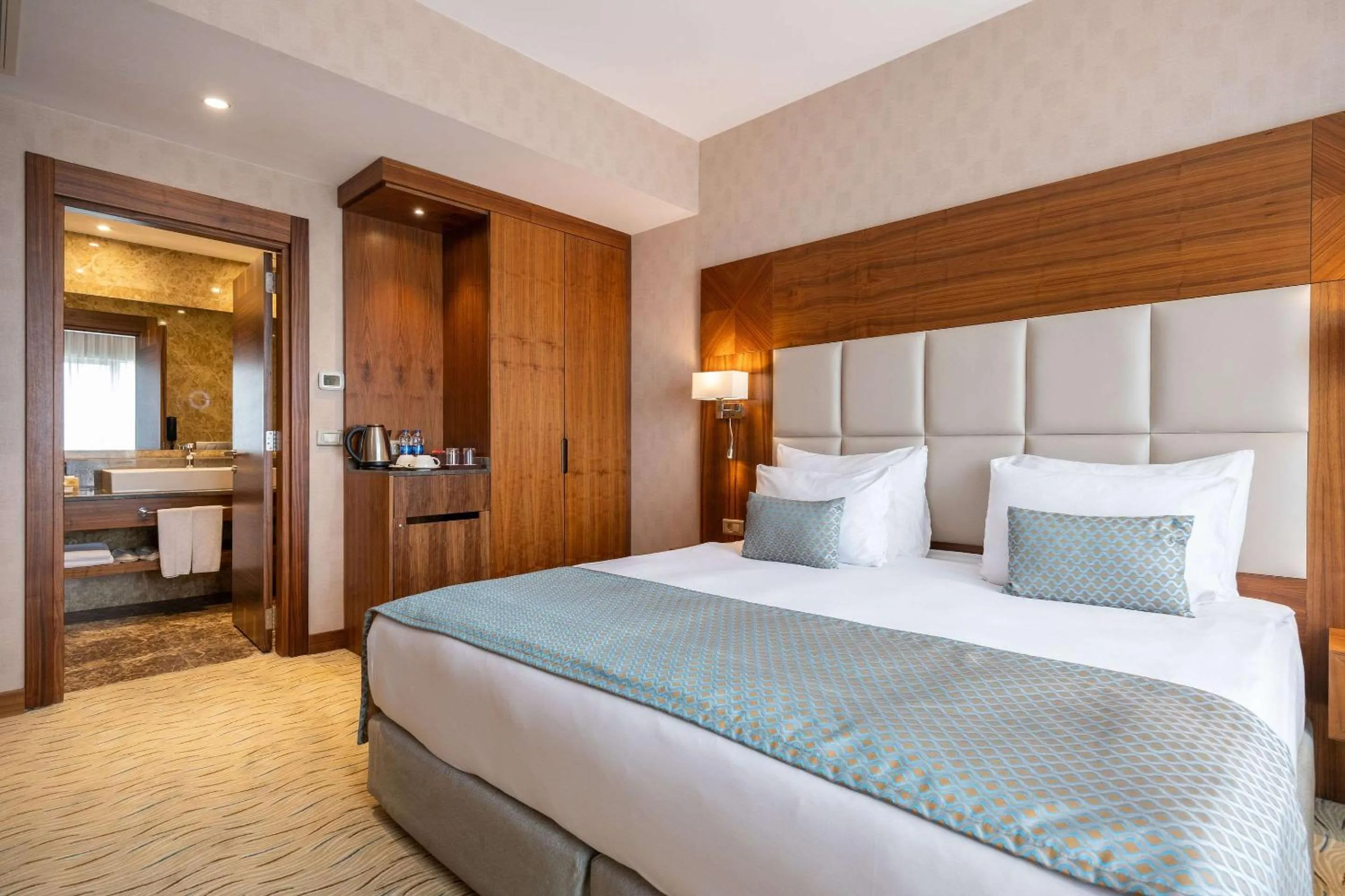 Bedroom, Bed in Clarion Hotel Istanbul Mahmutbey