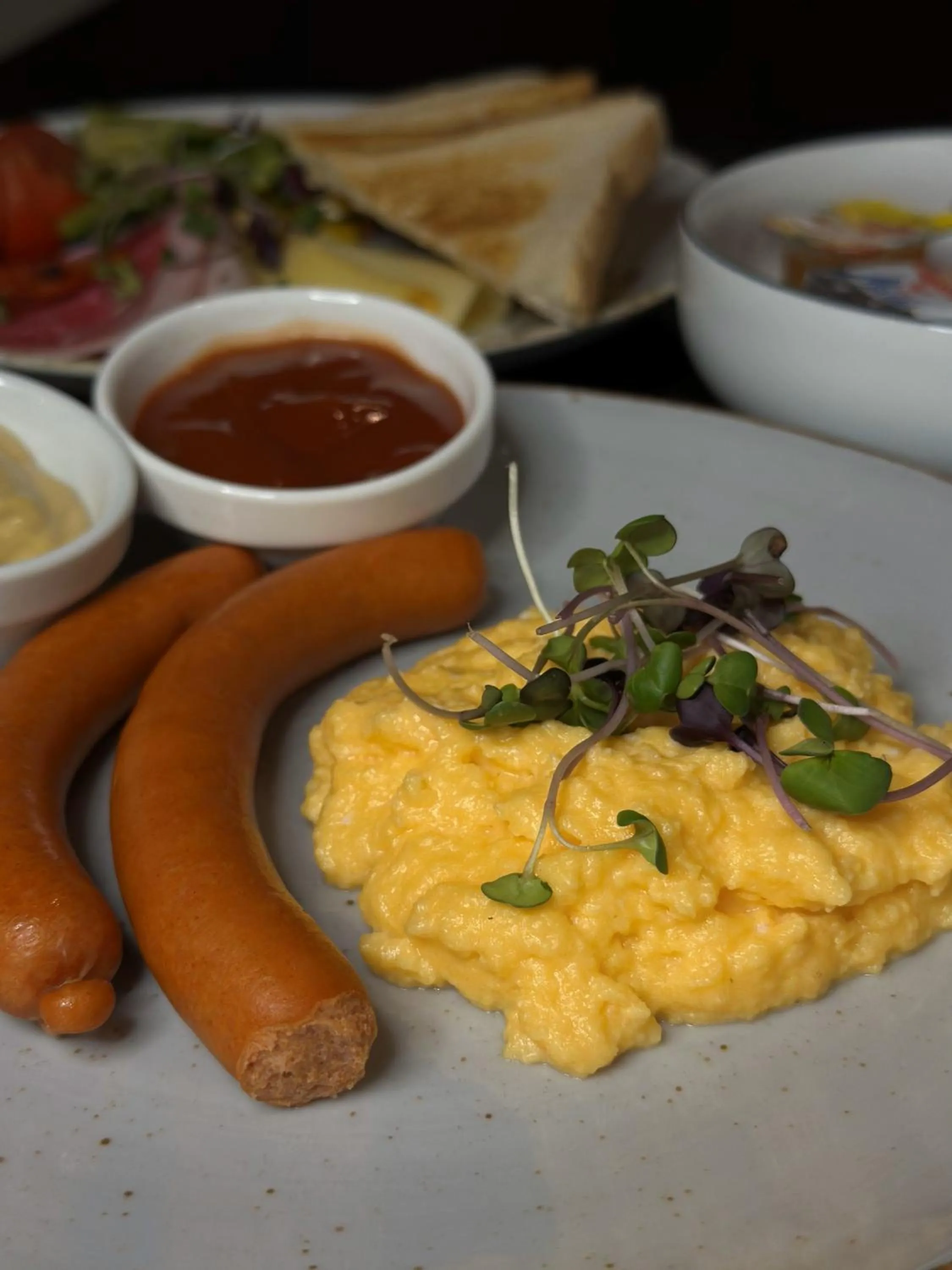 Breakfast in President Hotel Montfort