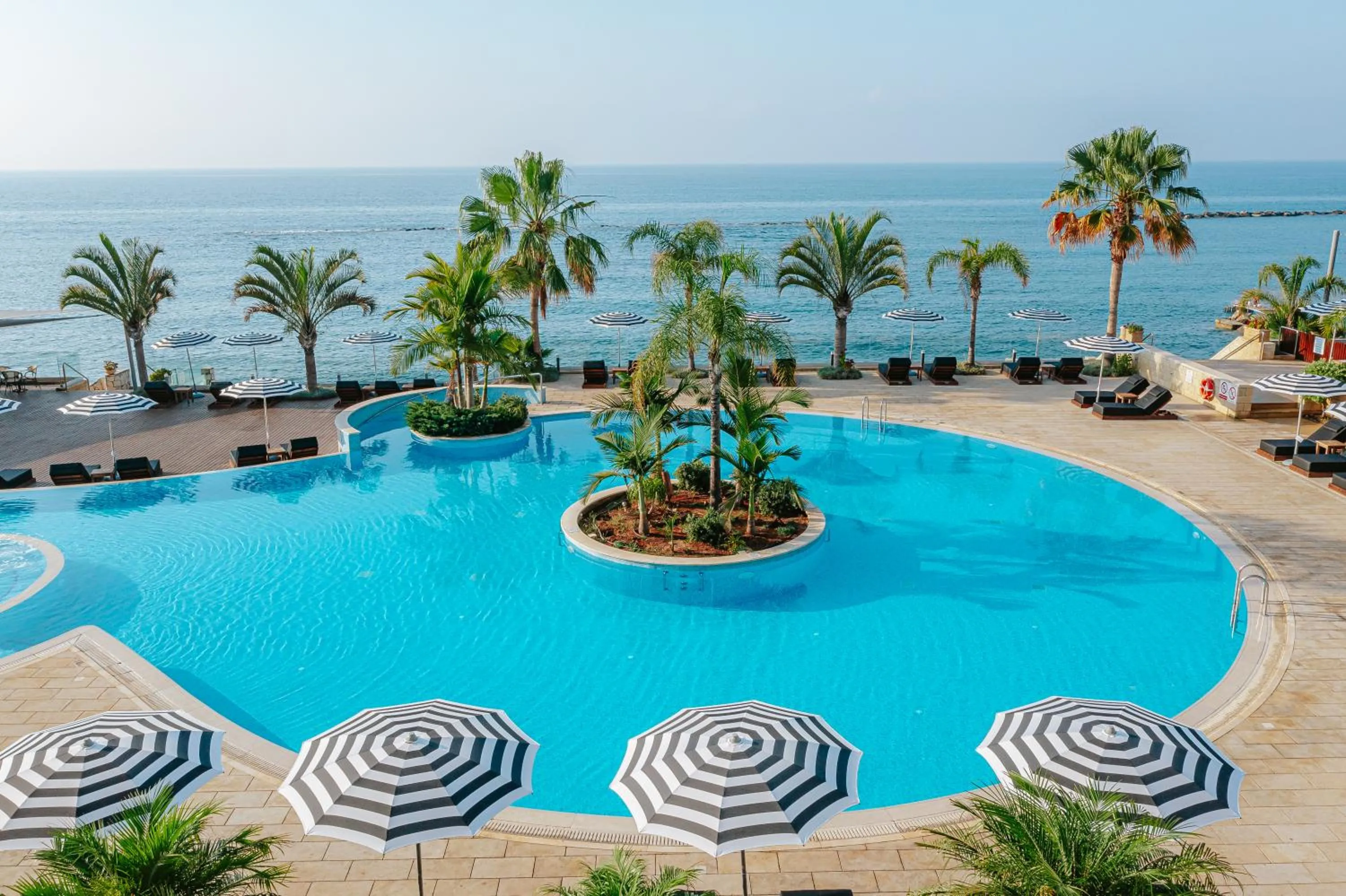 Swimming pool in Royal Apollonia by Louis Hotels