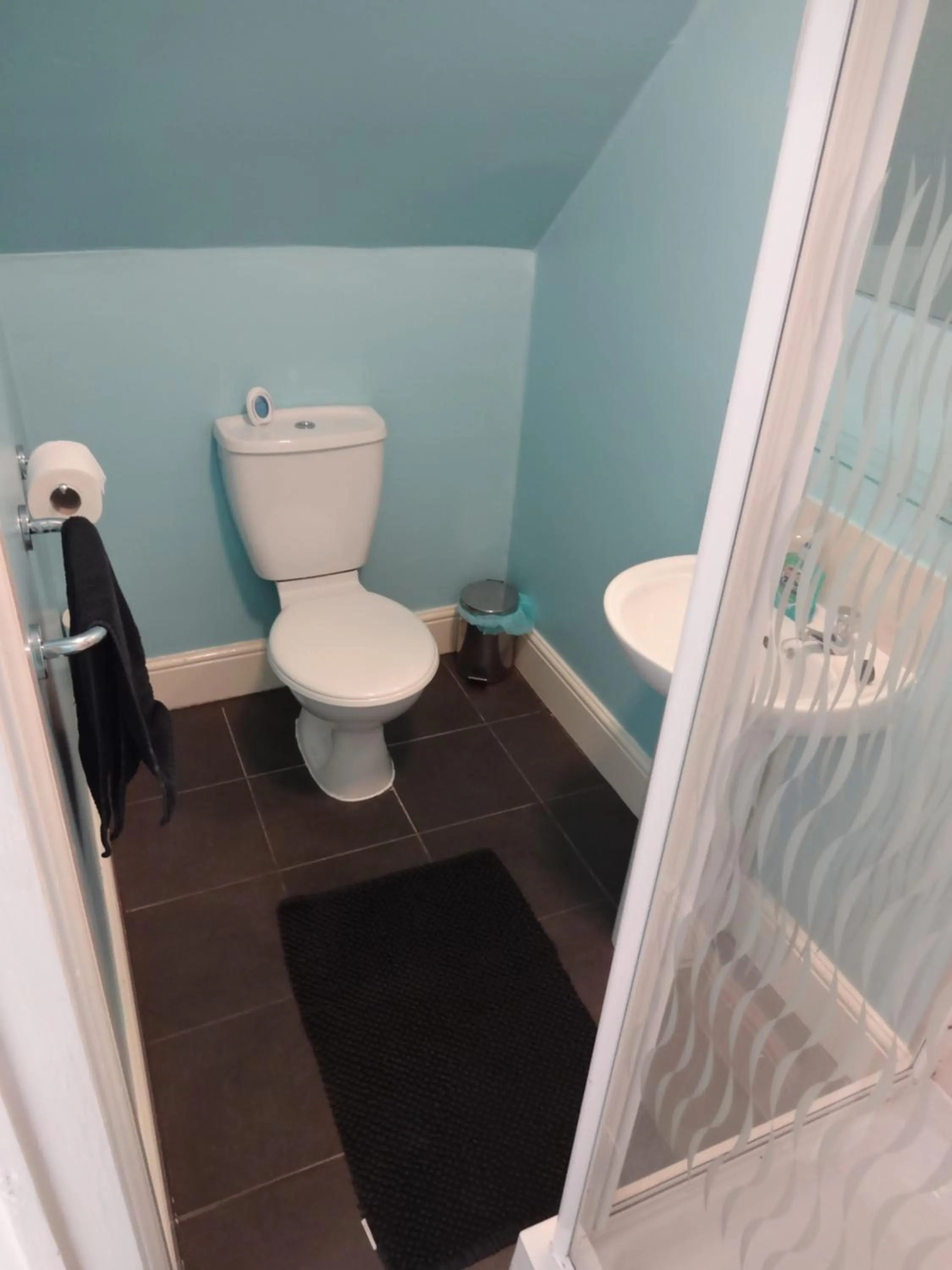 Bathroom in Travellers Rest Motel