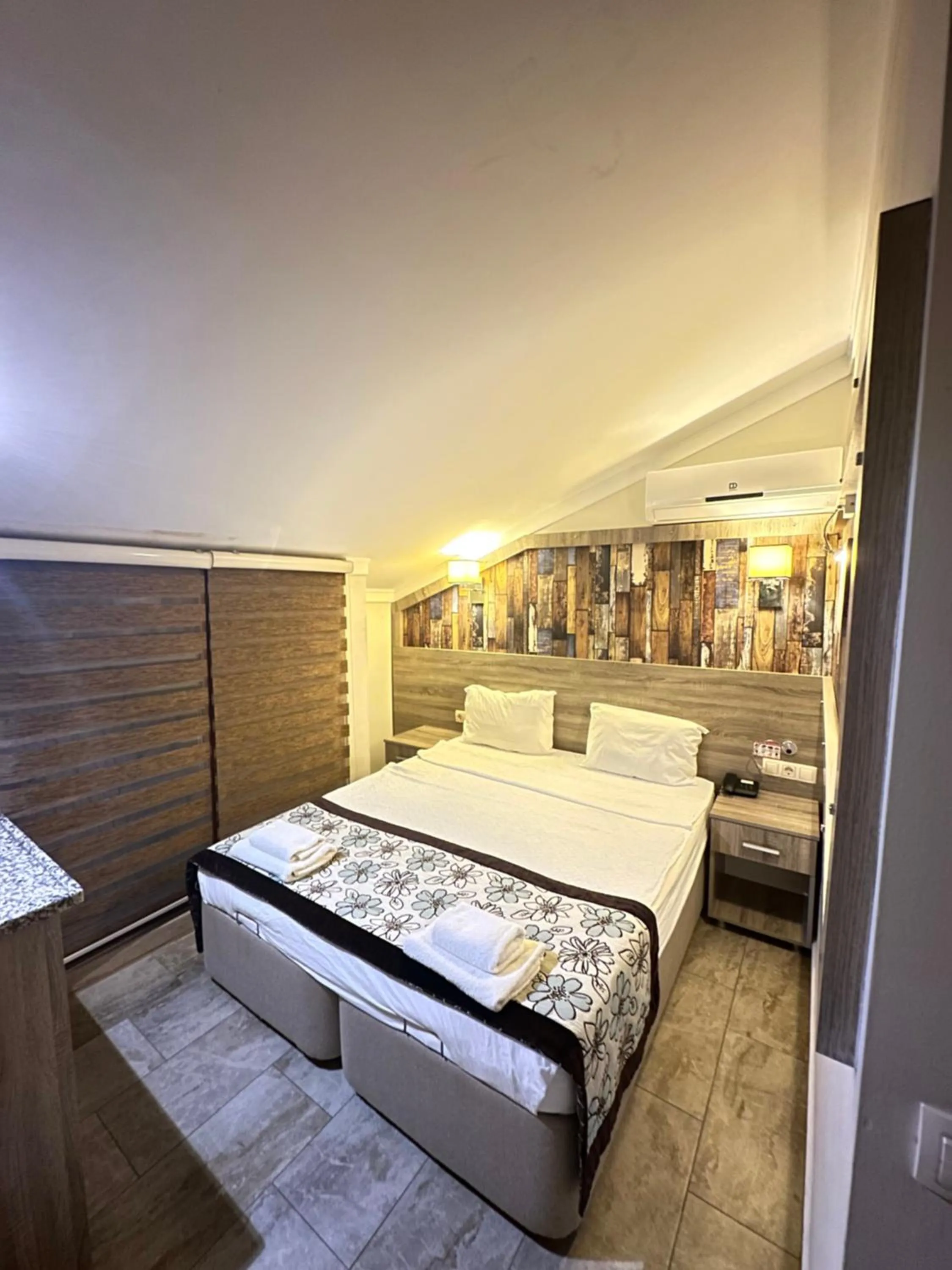 Massage, Bed in Street61 Apart Hotel