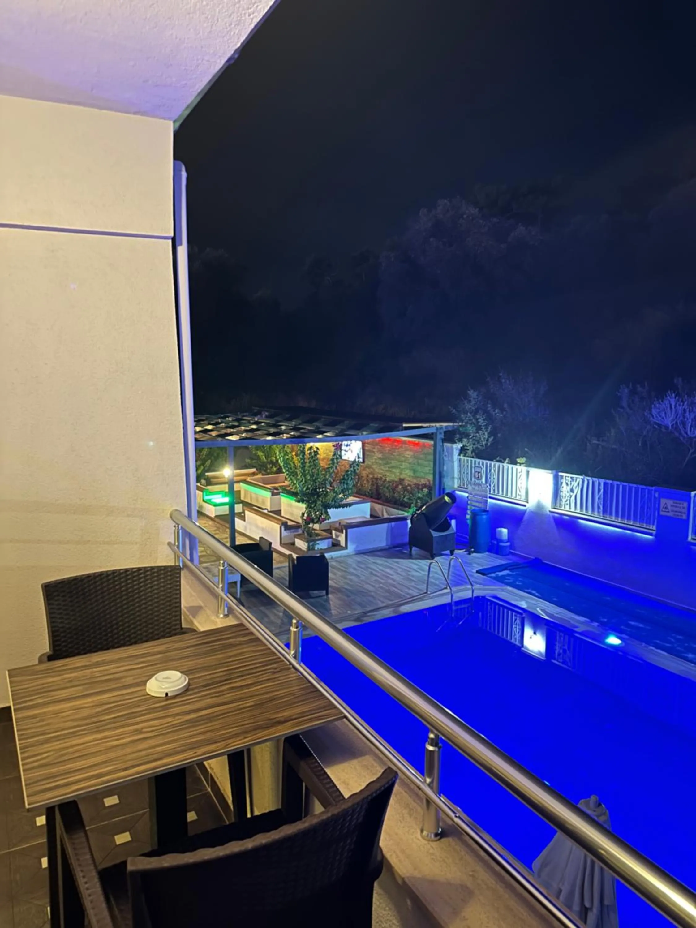 Pool view in Street61 Apart Hotel