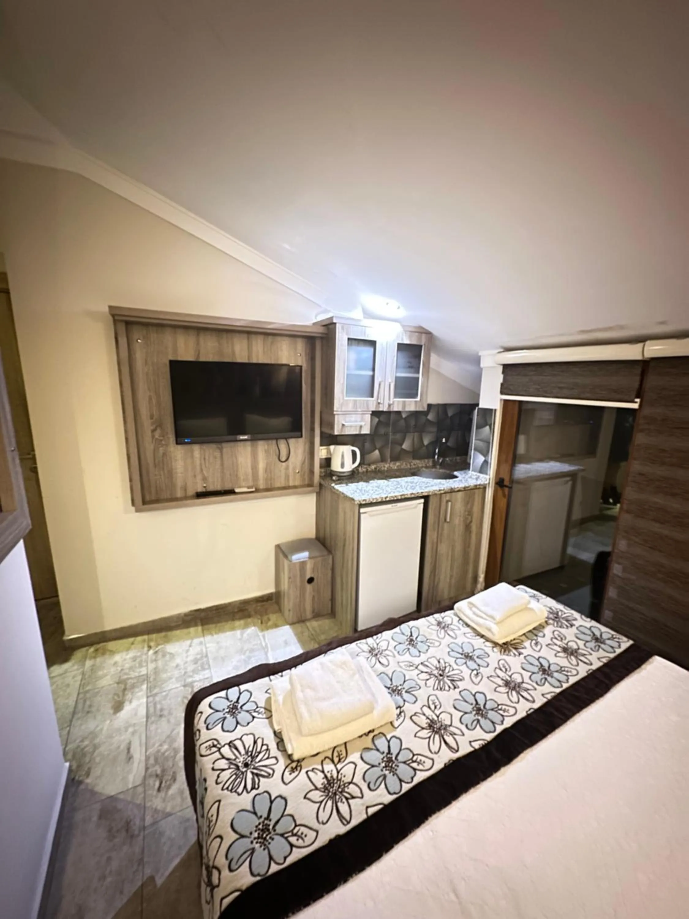 Massage, Bed in Street61 Apart Hotel