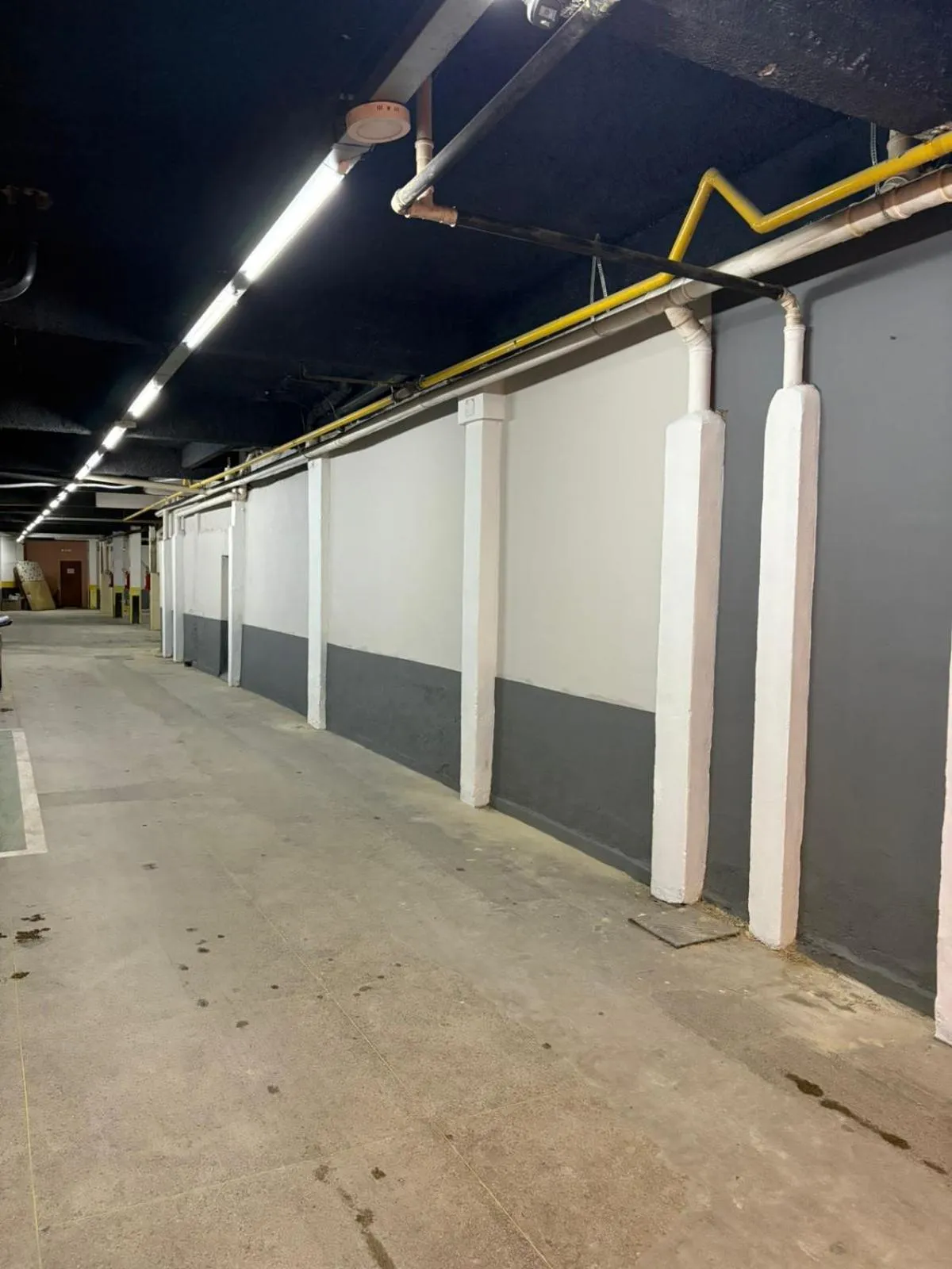 Property building in Downtown Santana Hotel