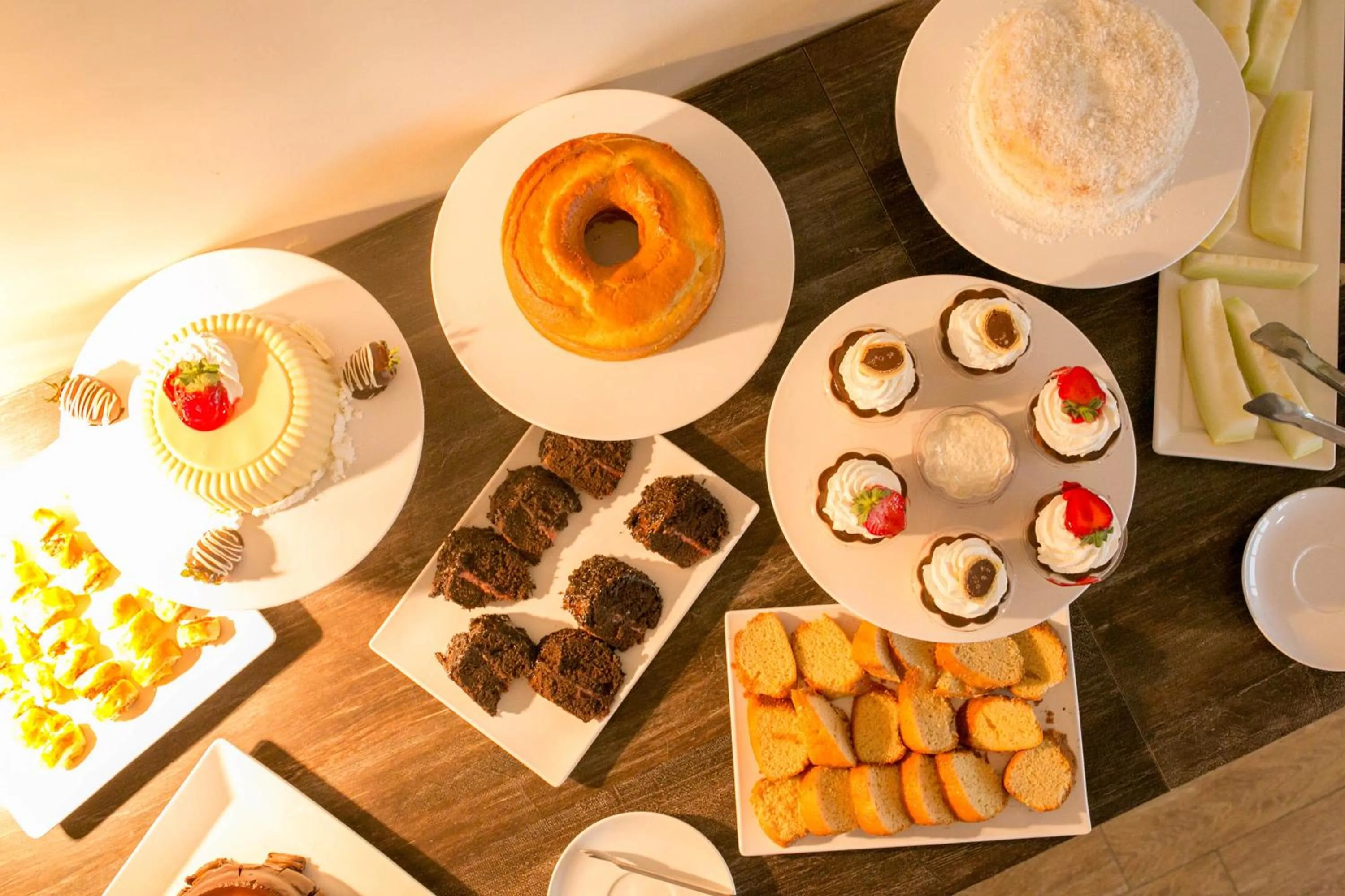 American breakfast in Select Hotel