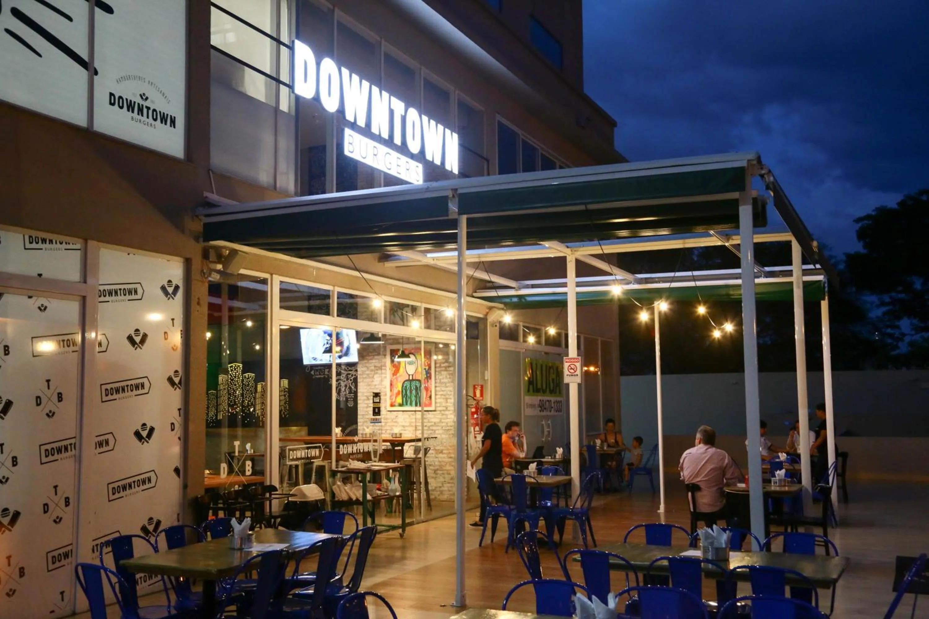 Meals in Select Hotel