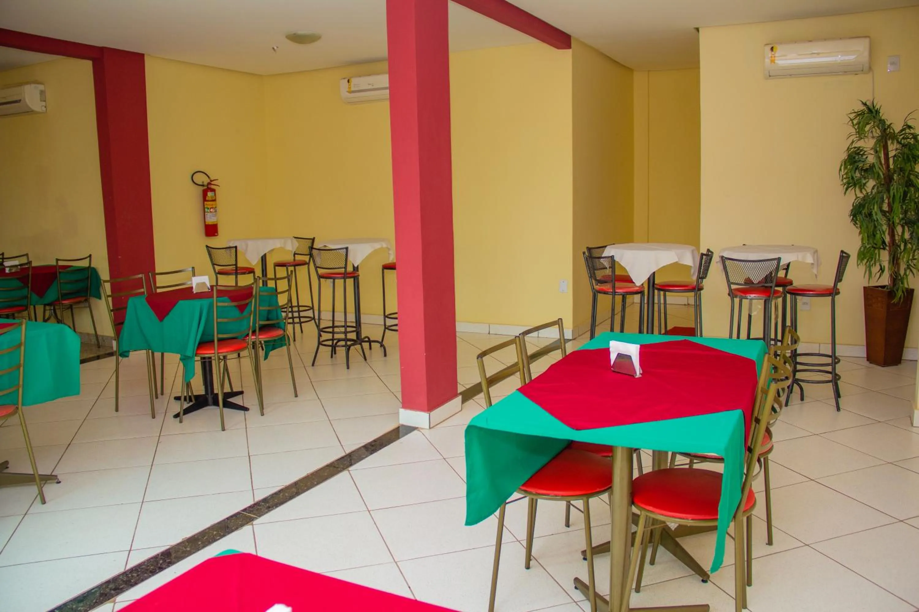 Restaurant/places to eat in Domus Hotel Torre - Canaã dos Carajás