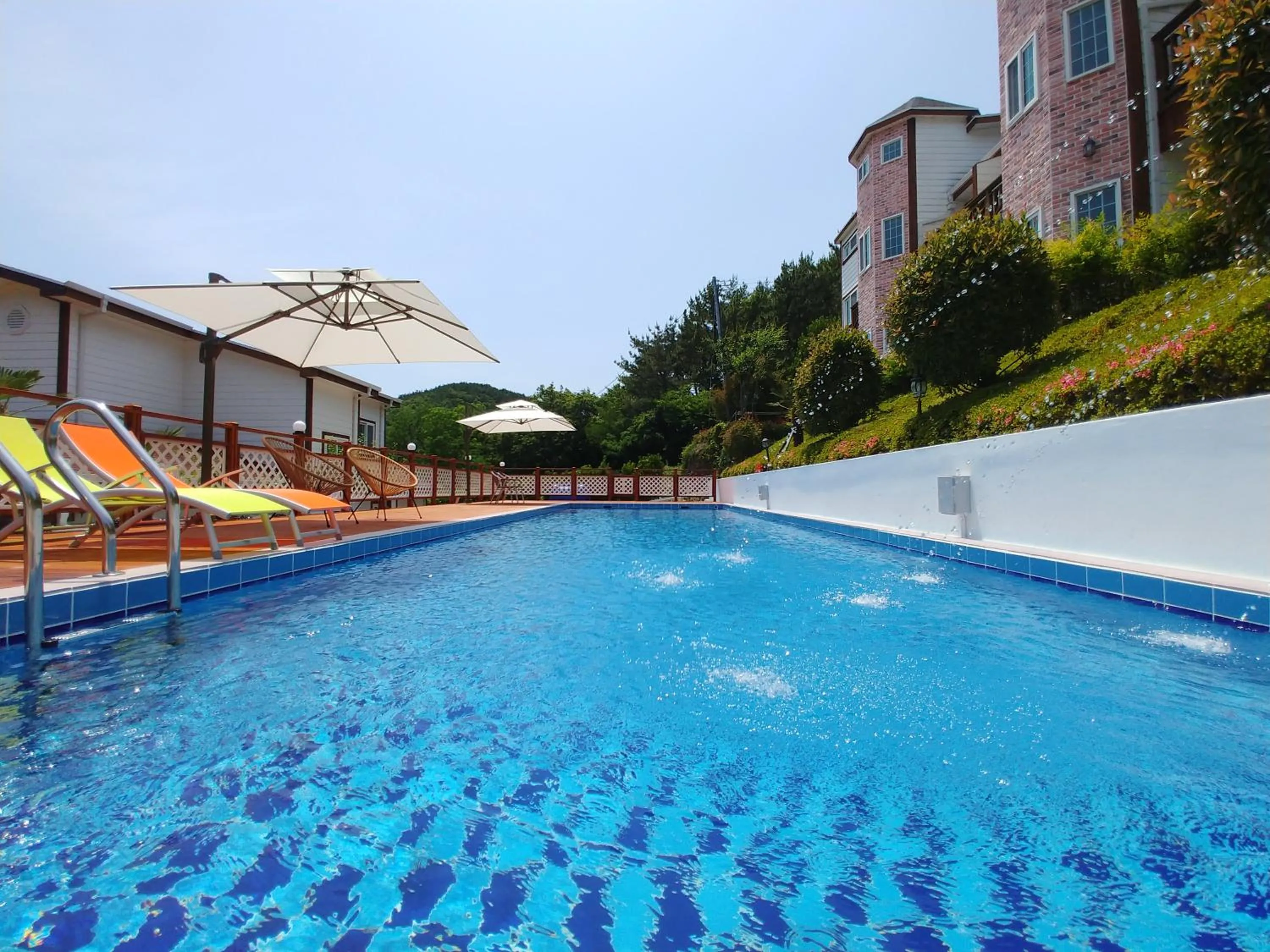 Swimming pool in Beljari Pension