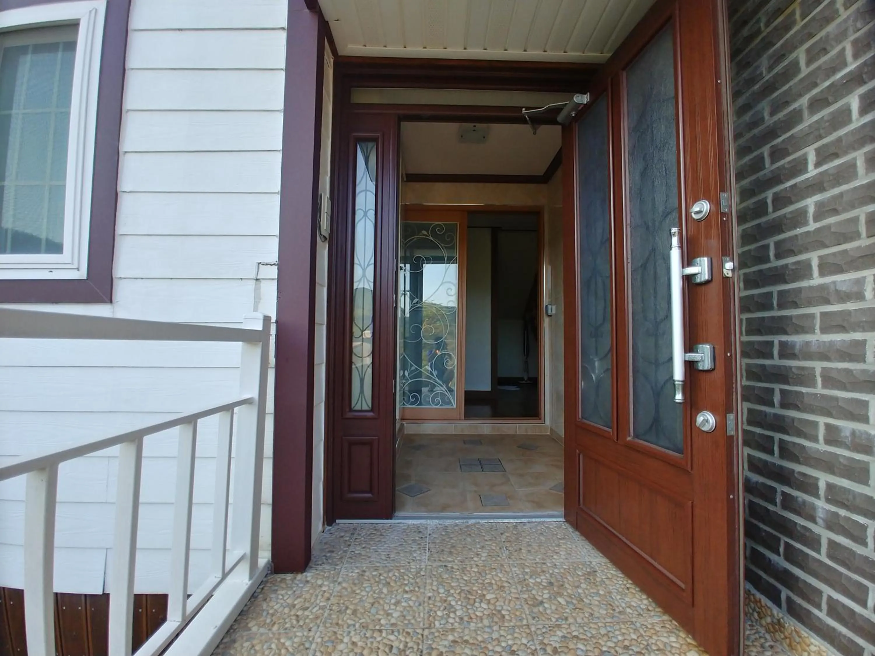 Facade/entrance in Beljari Pension