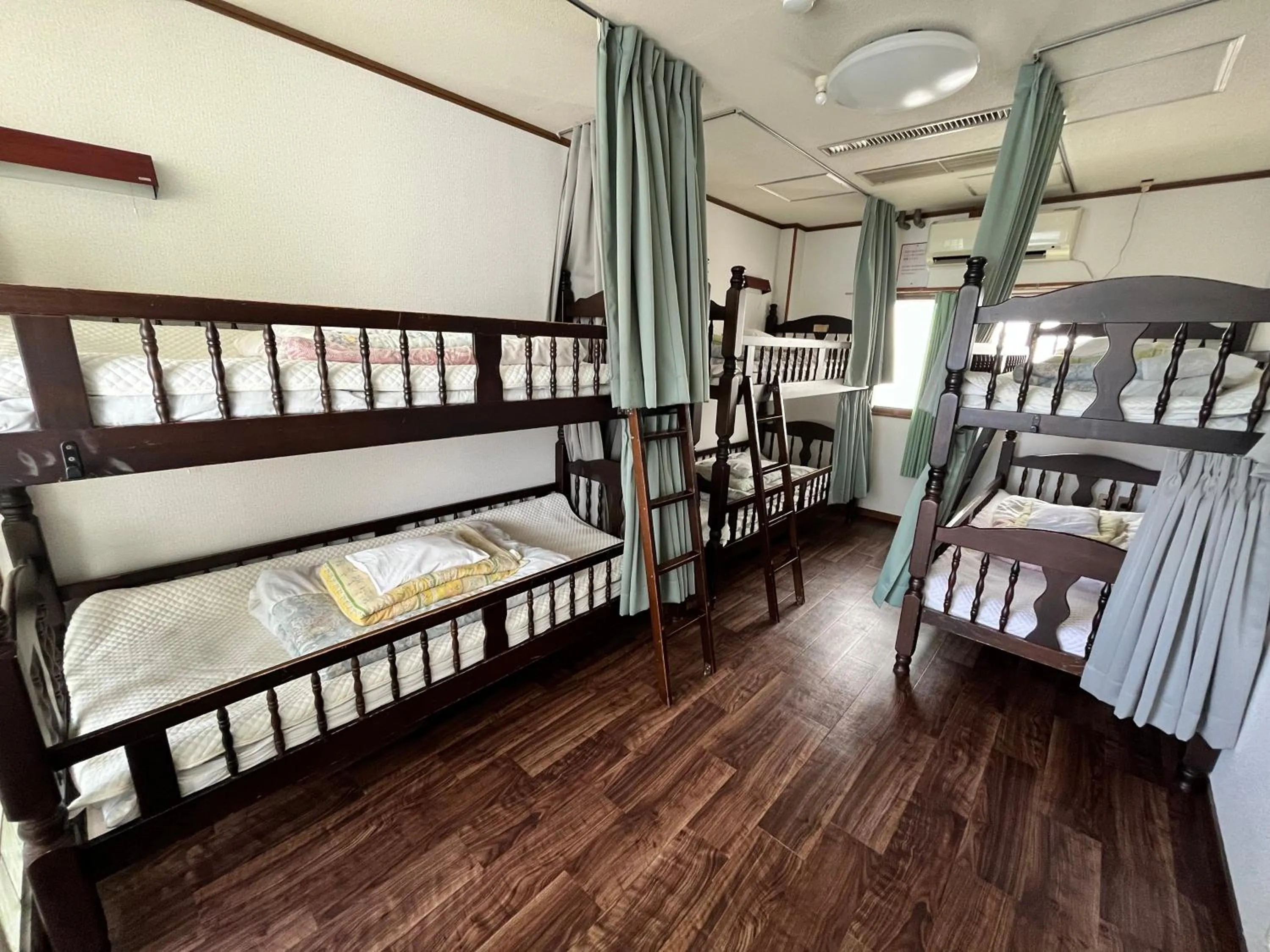 Bed in Kobe Guesthouse