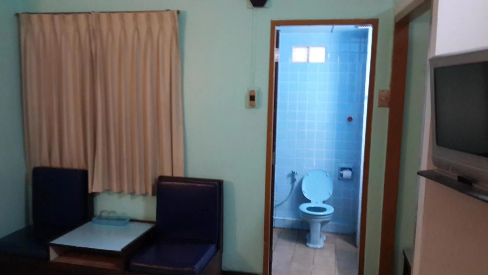 Bathroom in Singapore Hotel