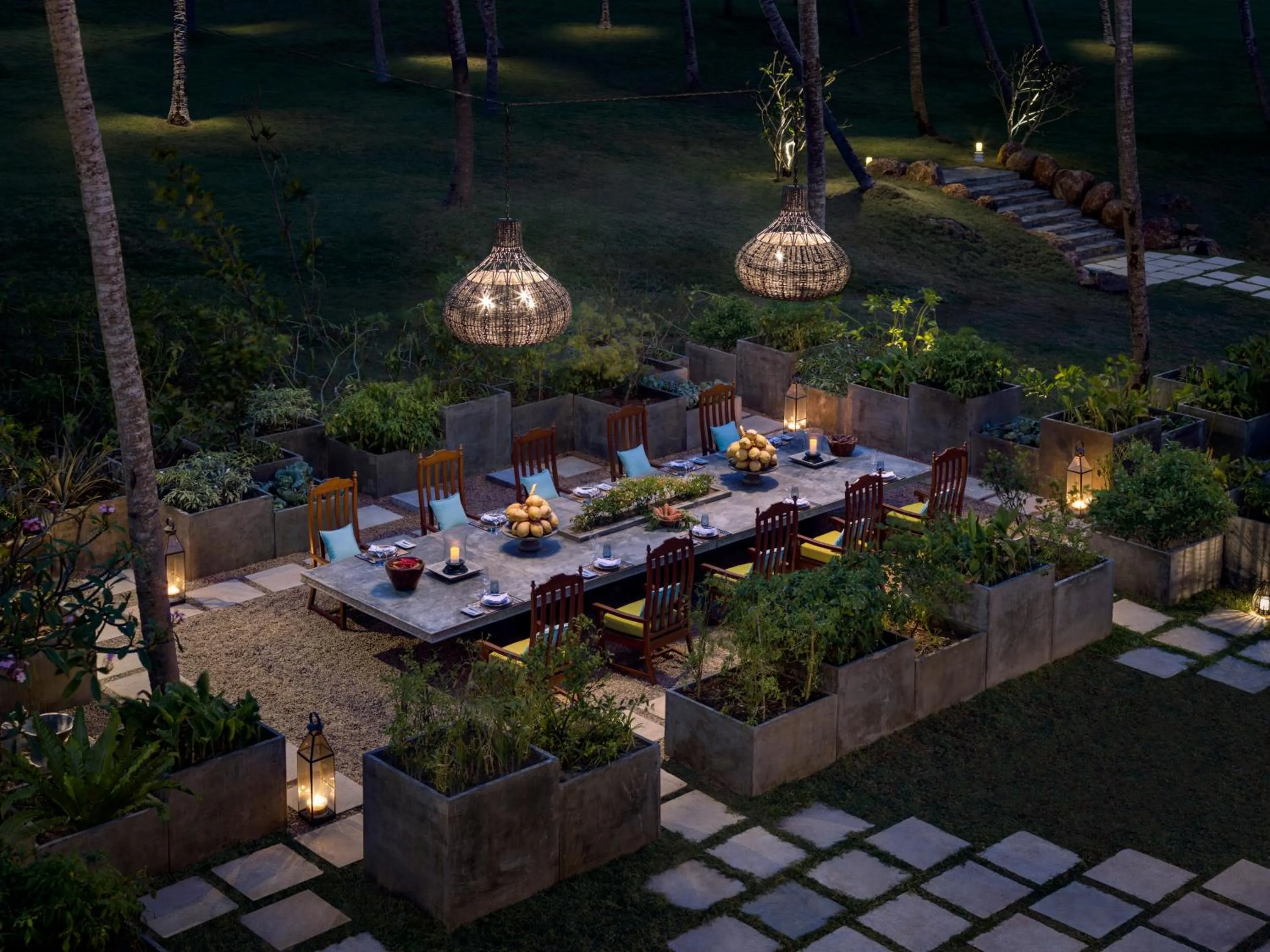 Restaurant/places to eat in Shangri-La Hambantota