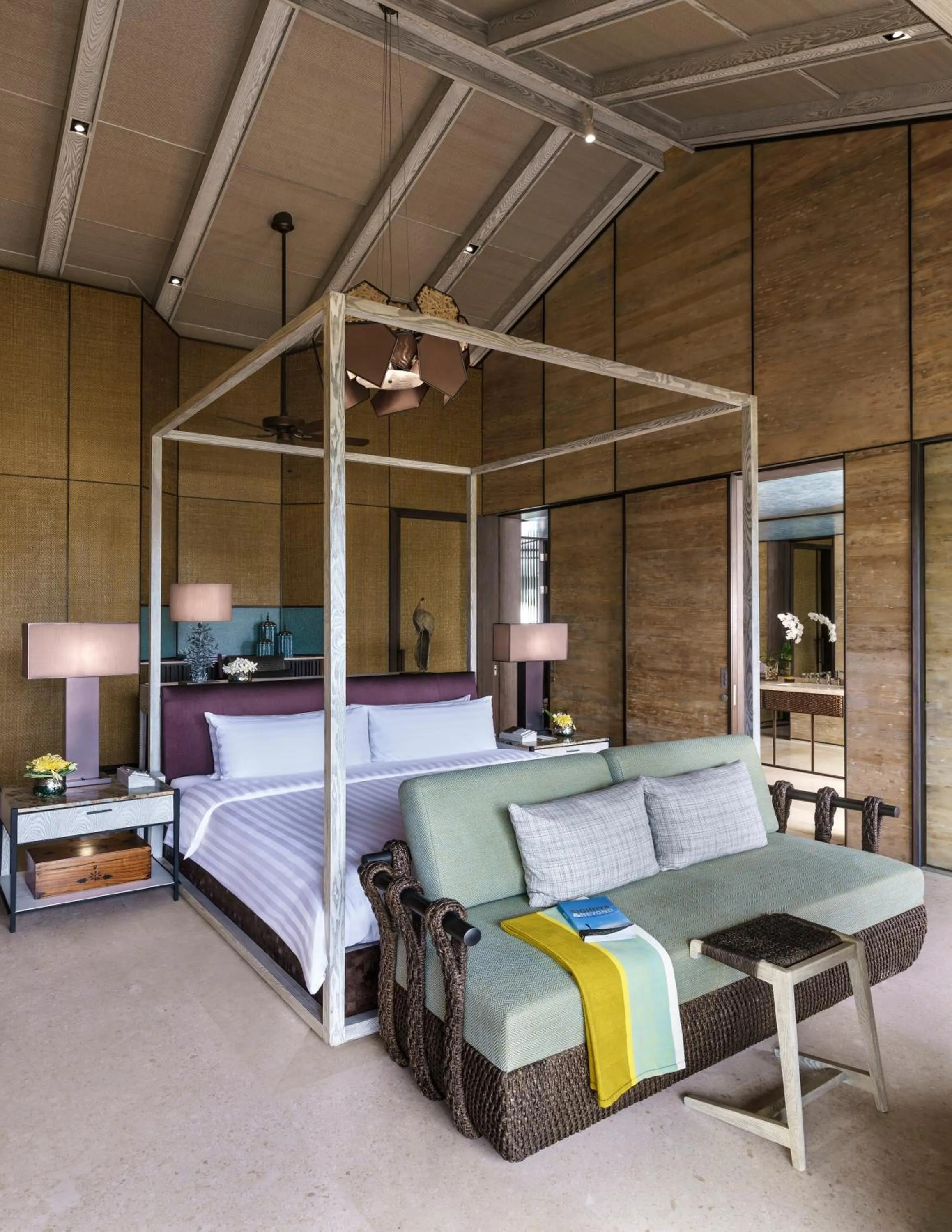 Bed in Shangri-La Hambantota