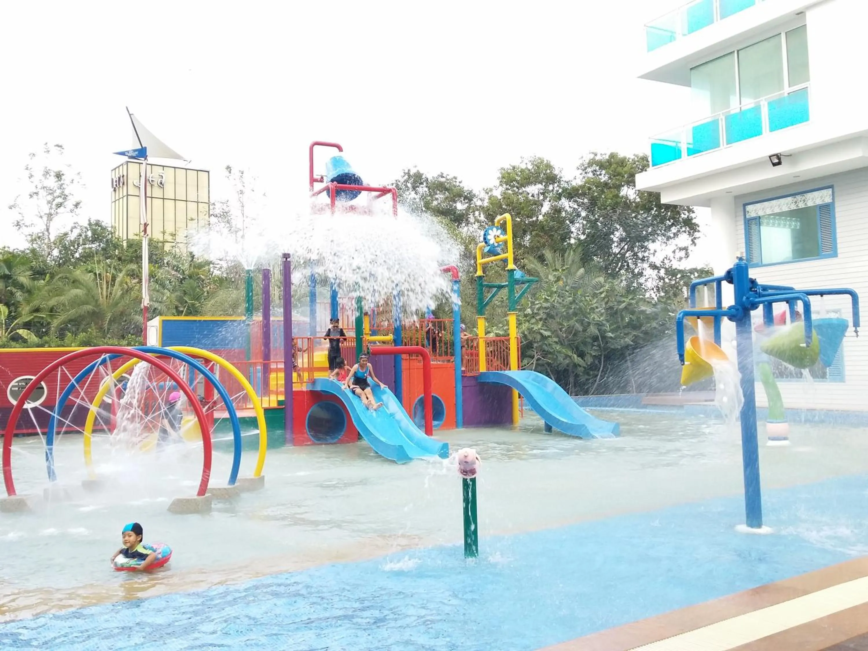 Day in My Resort Family by Jitkarn