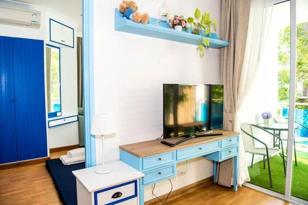 My Resort Family by Jitkarn