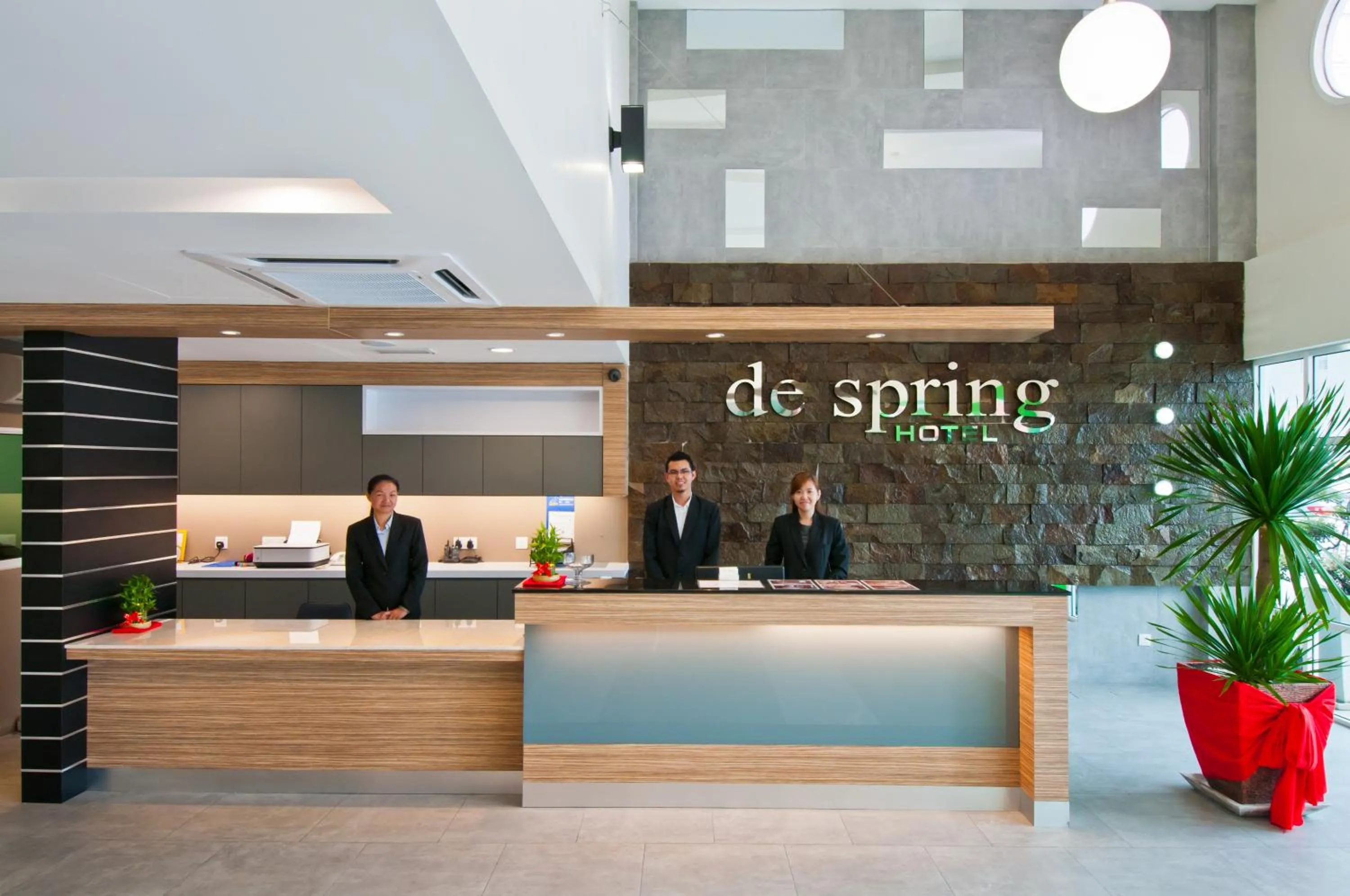 Staff in De Spring Hotel