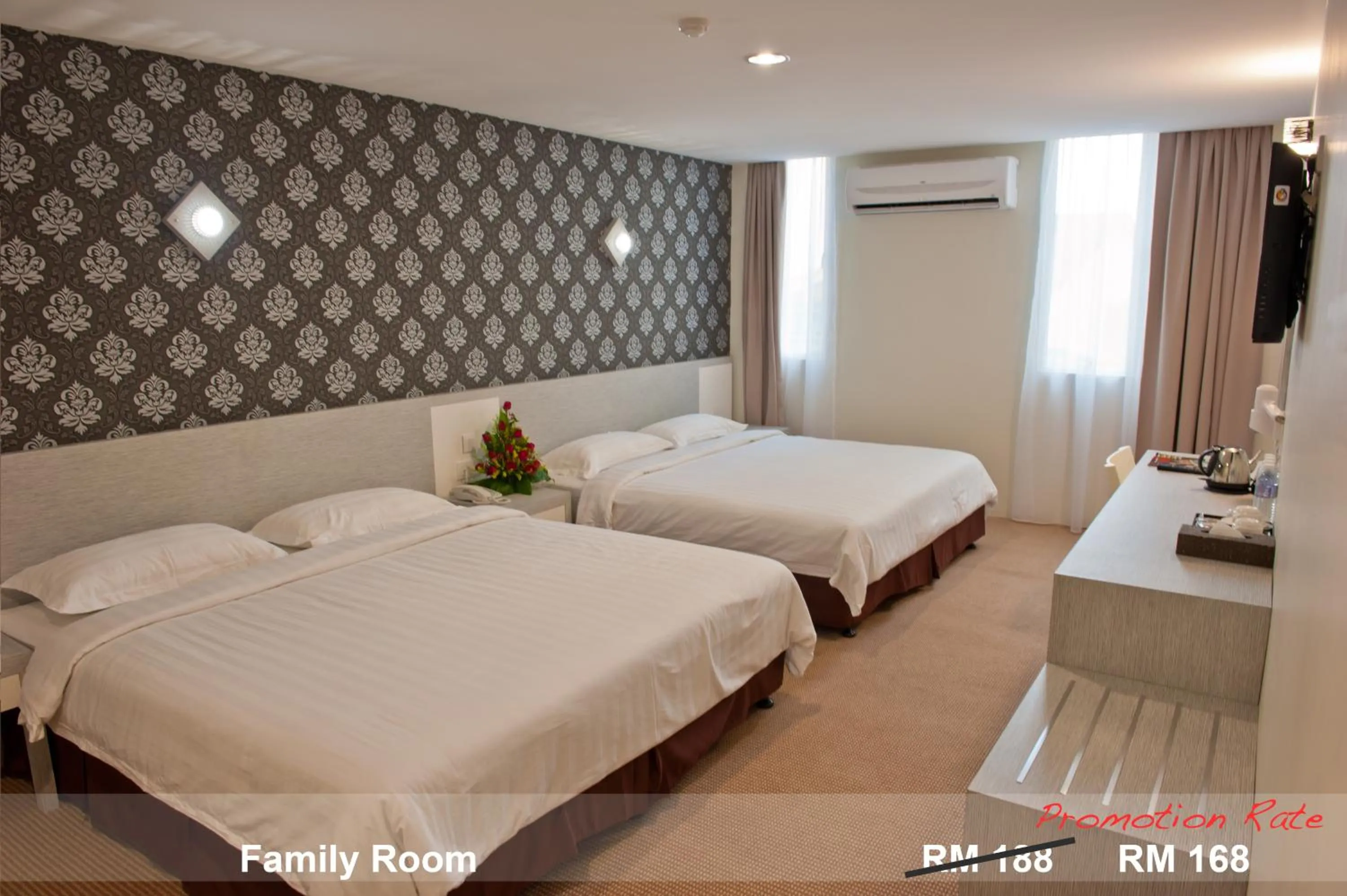 Photo of the whole room, Bed in De Spring Hotel