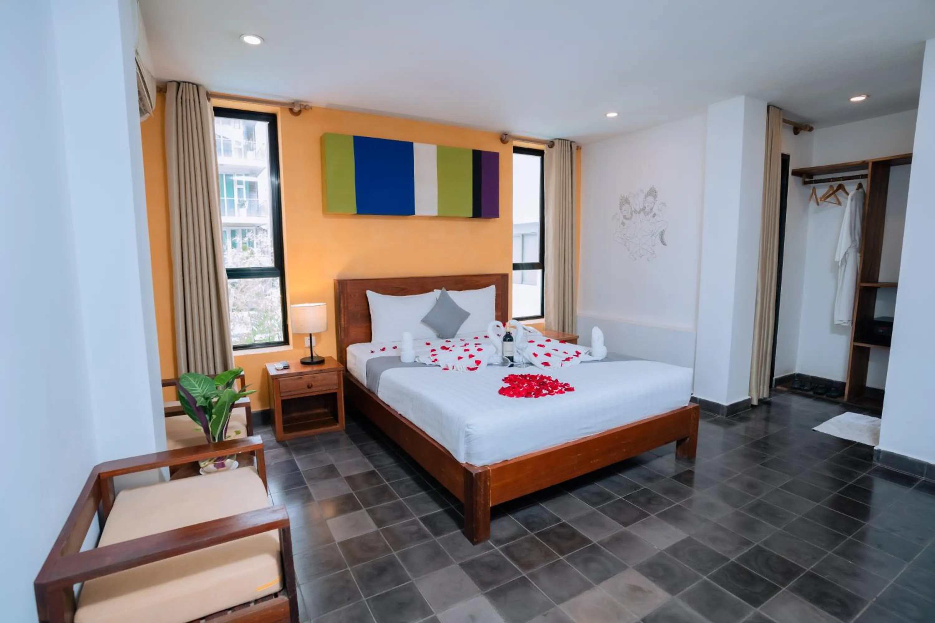 Bed in Home Chic Hotel