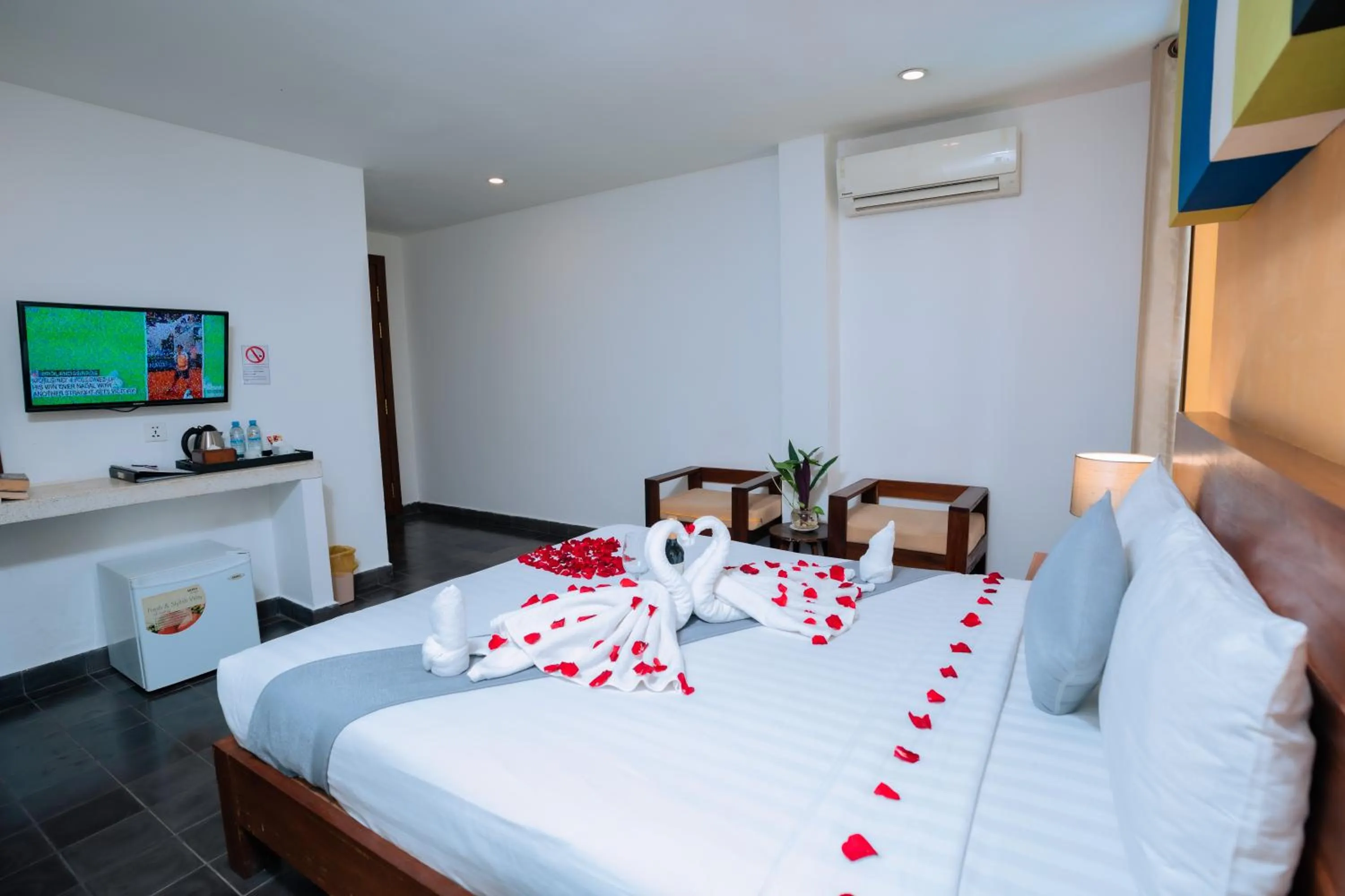 Bed in Home Chic Hotel