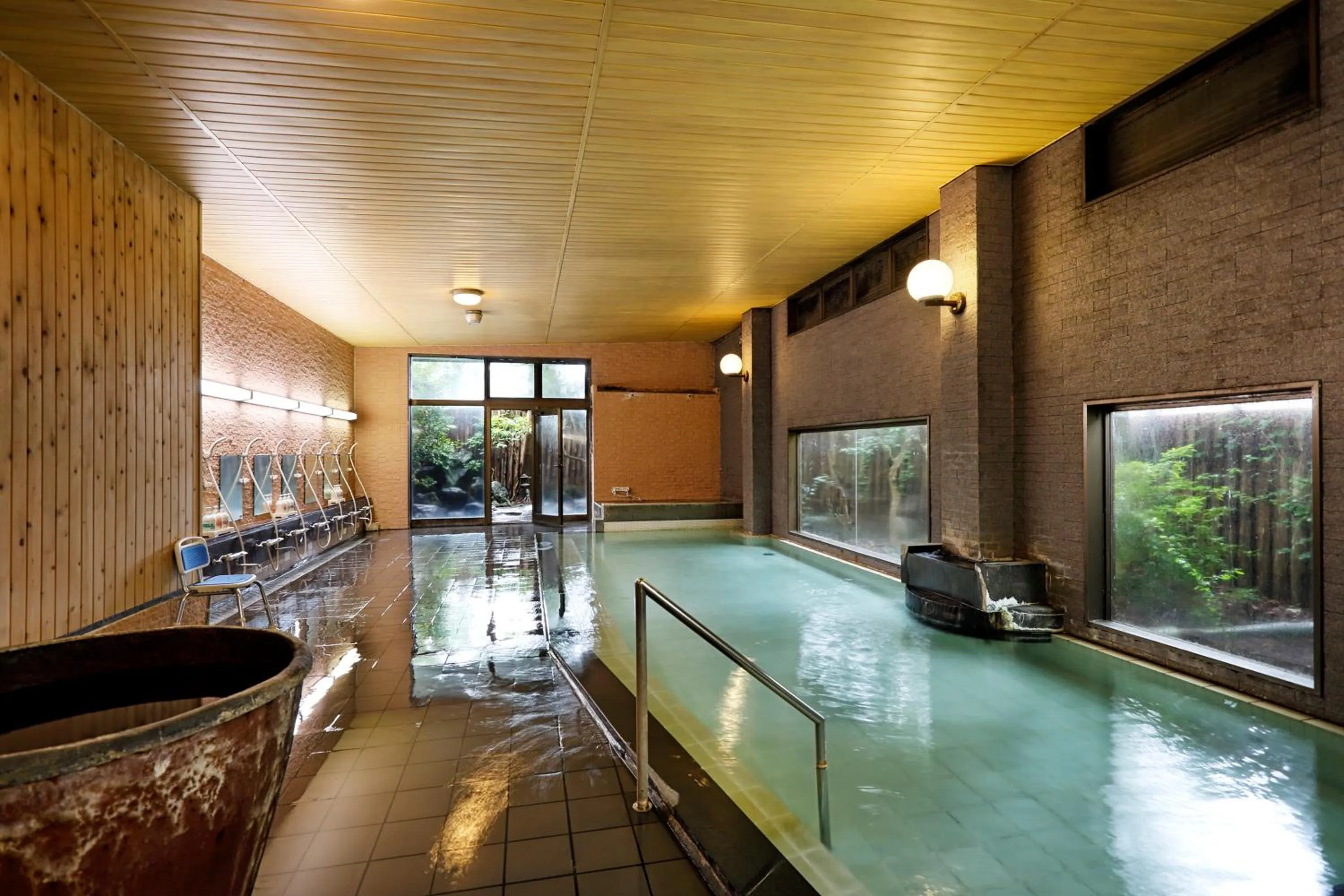 Hot Spring Bath in Tsubakikan