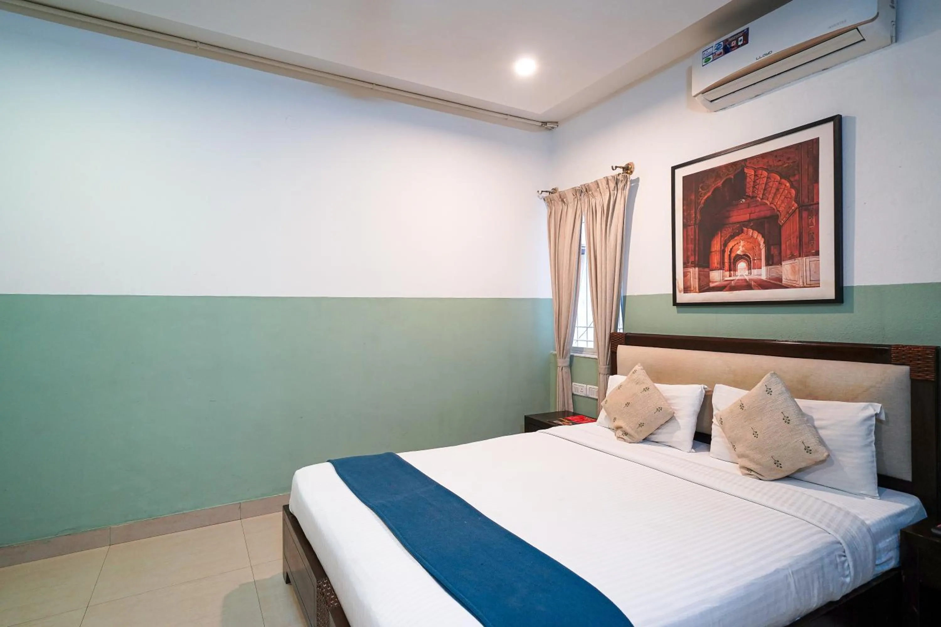 Bed in Olive Zip Rest House Road by Embassy Group