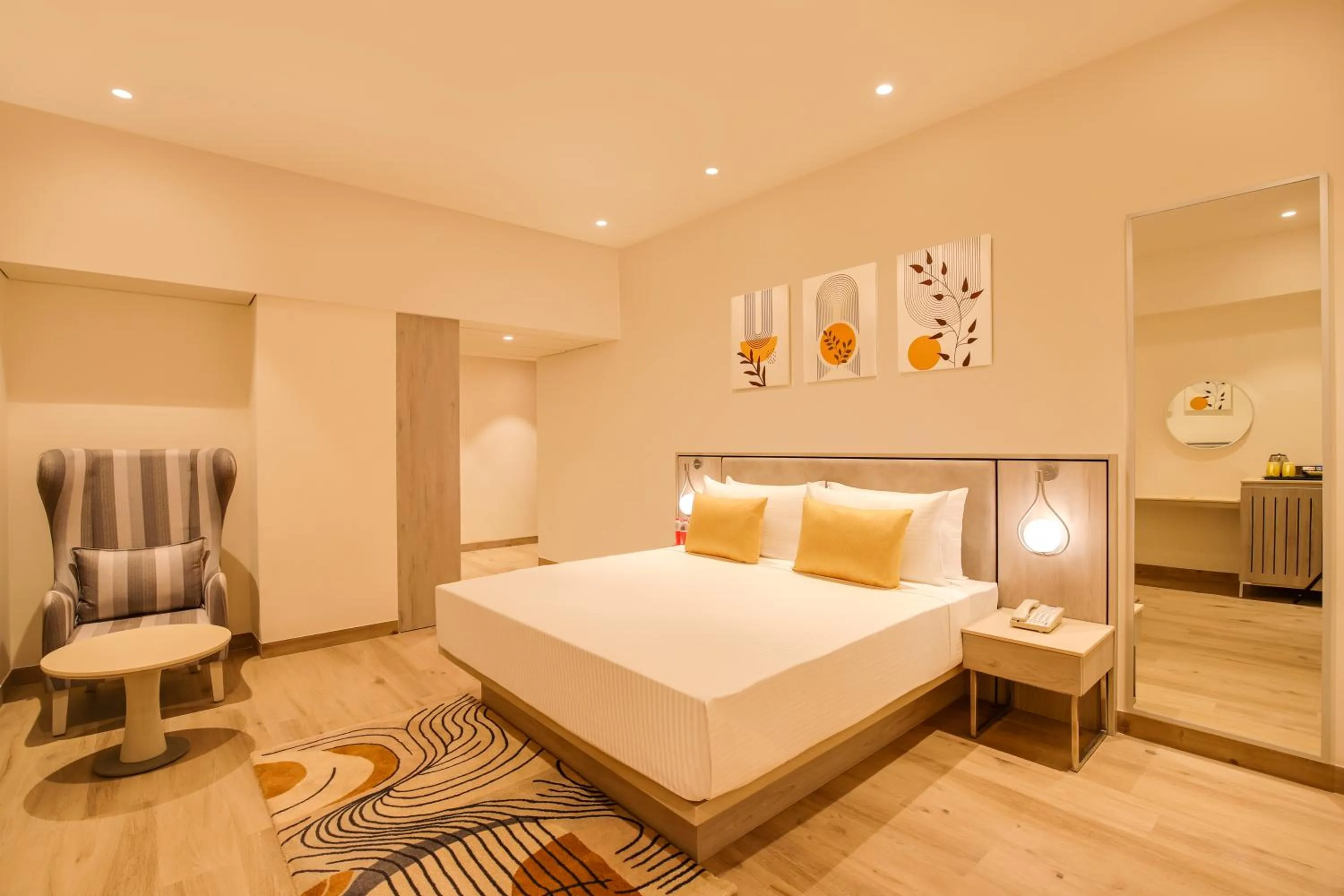 Bedroom, Bed in Lemon Tree Hotel, Jamnagar