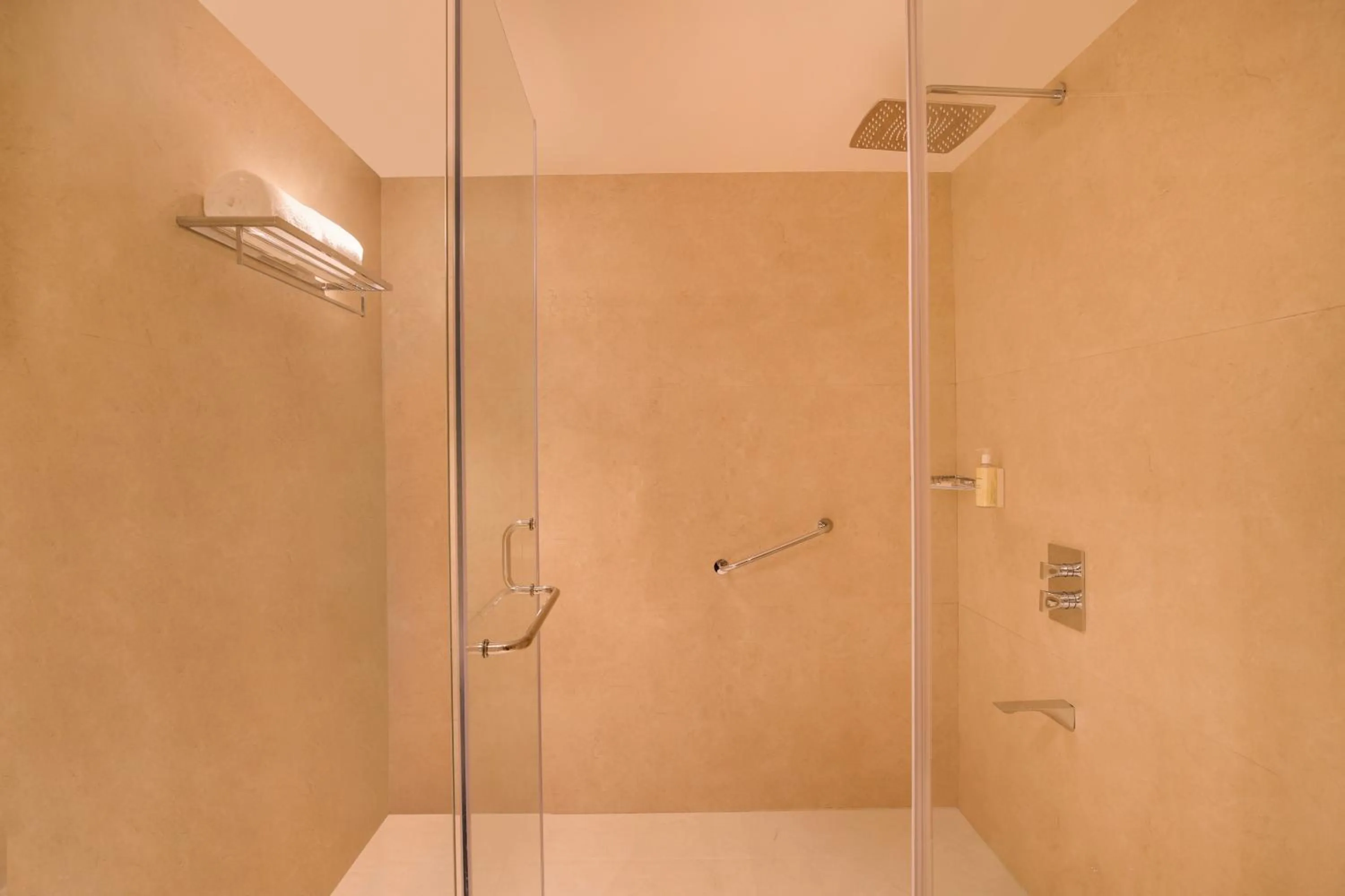 Bathroom in Lemon Tree Hotel, Jamnagar