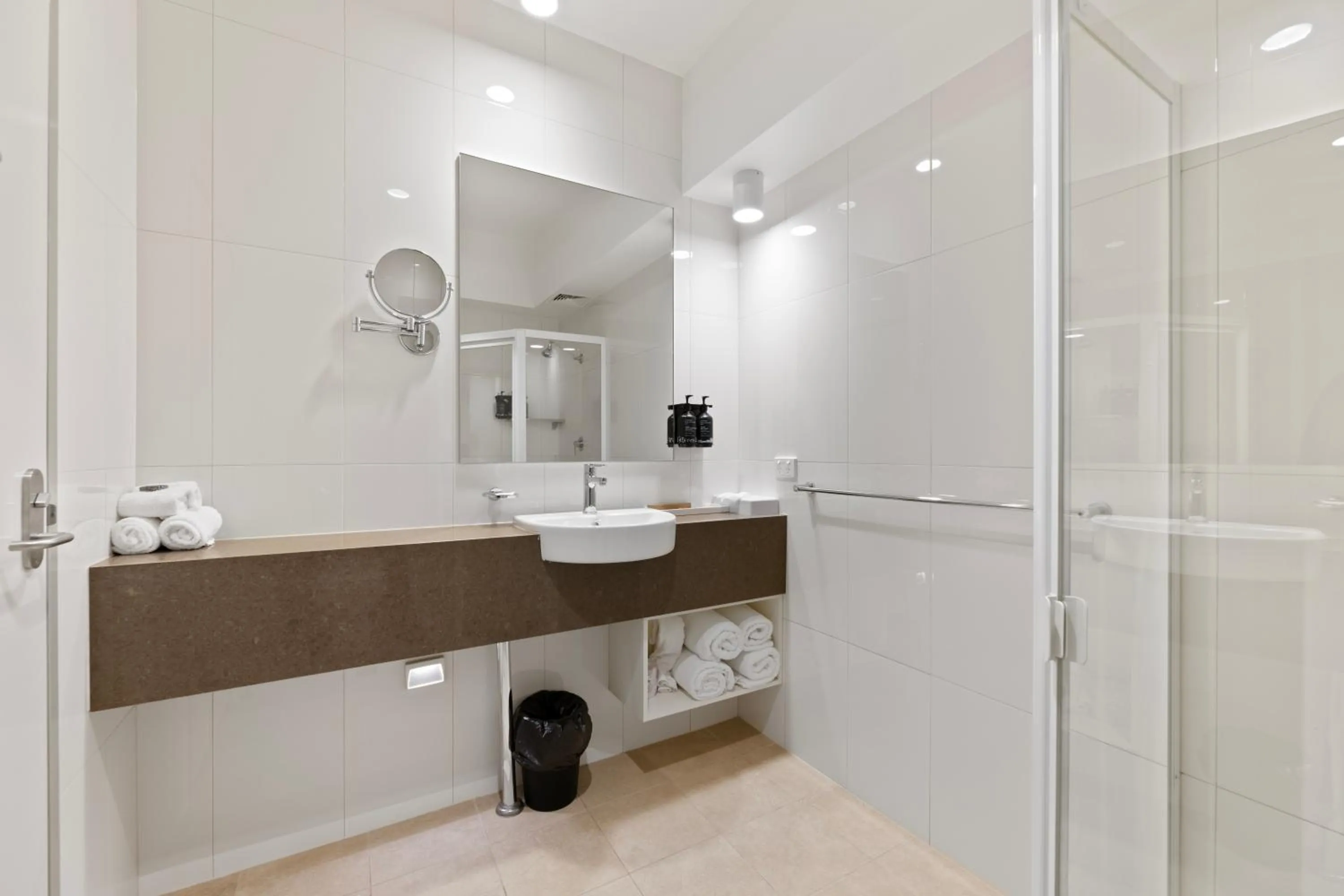 Bathroom in Lithgow Workies Club Motel