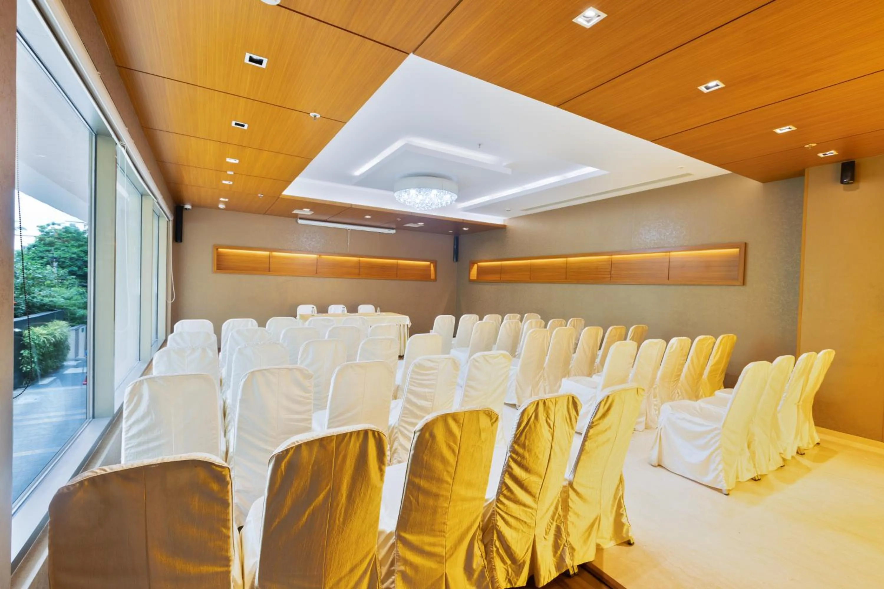 Meeting/conference room in CJ Pallazzio,Salem