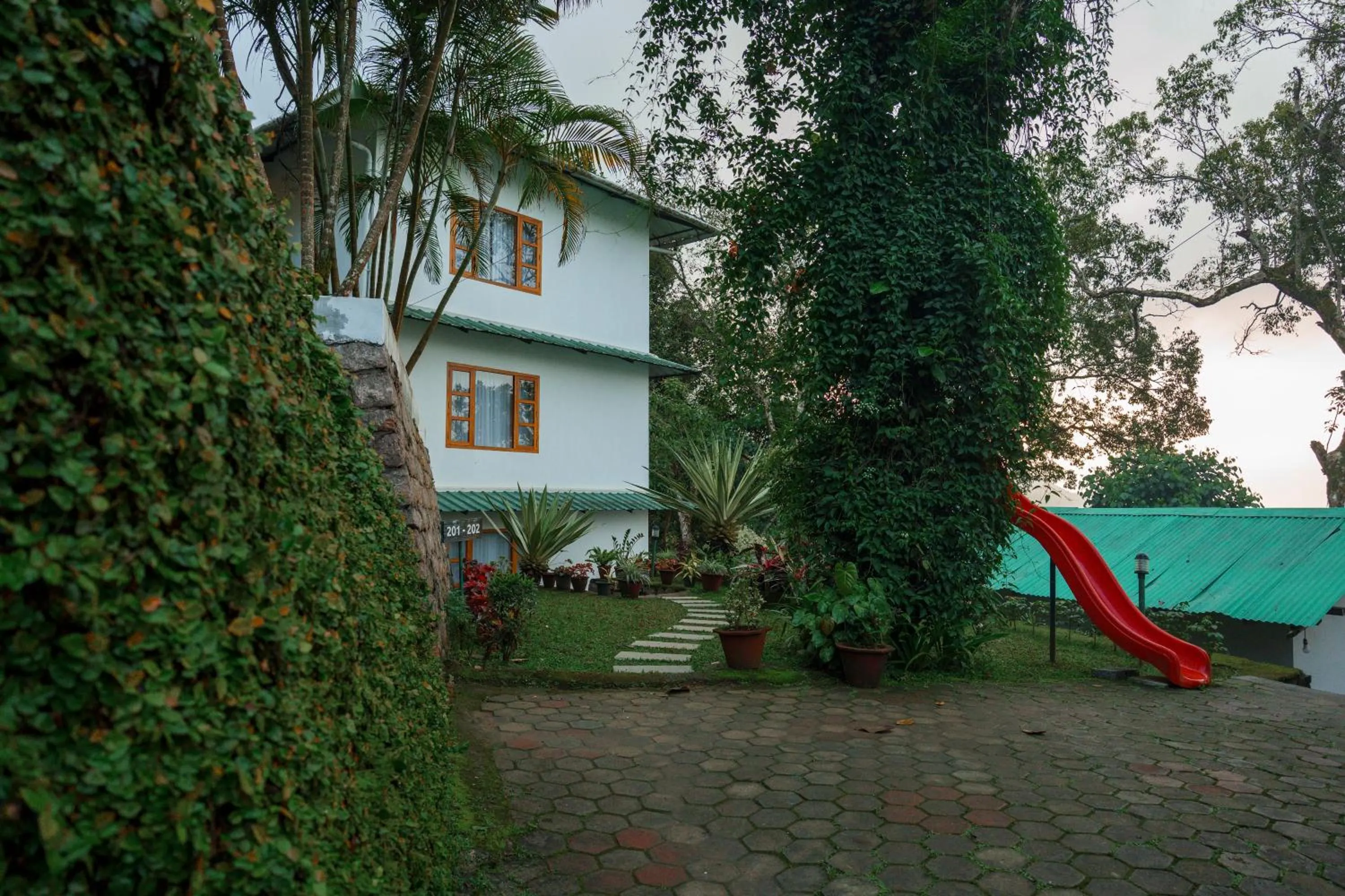 Bracknell Forest Munnar