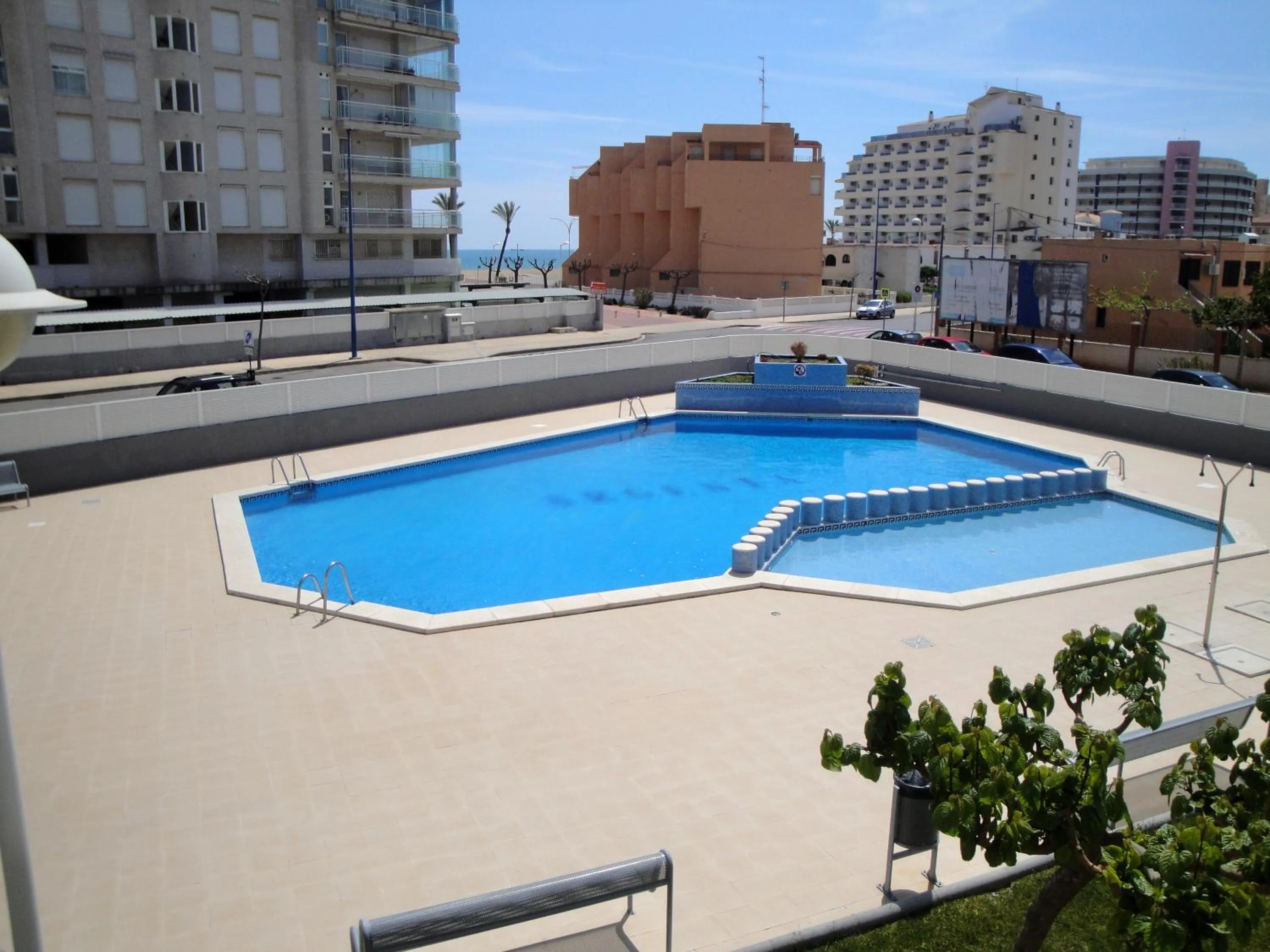 Swimming pool in Apartamentos Argenta Caleta 3000