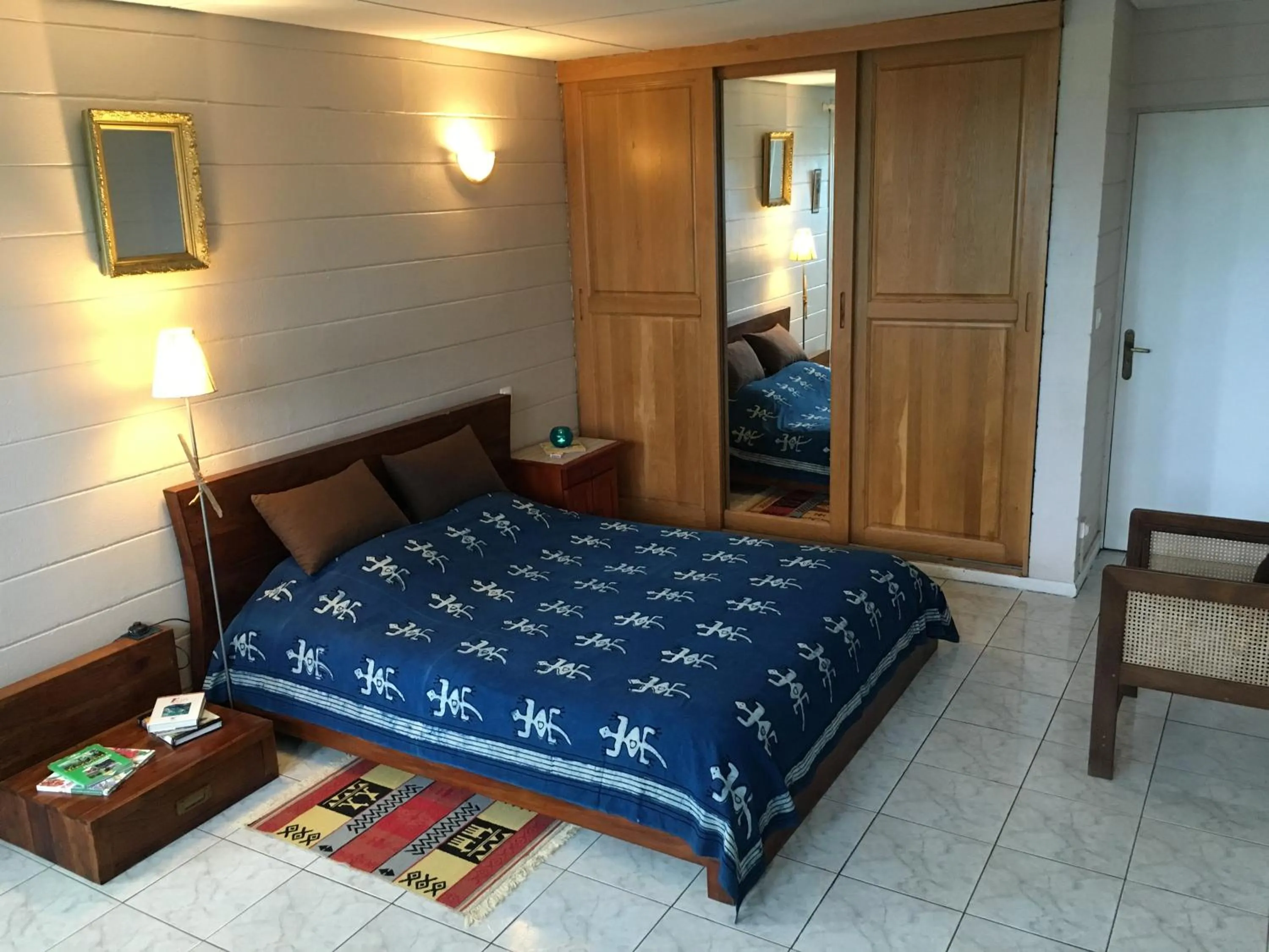 Photo of the whole room, Bed in L'Arbre de Vie