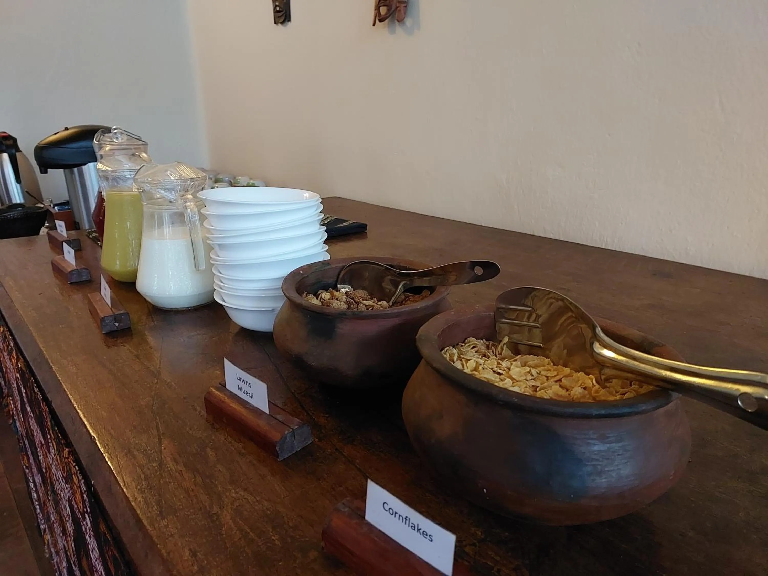 Breakfast in Lawns Hotel