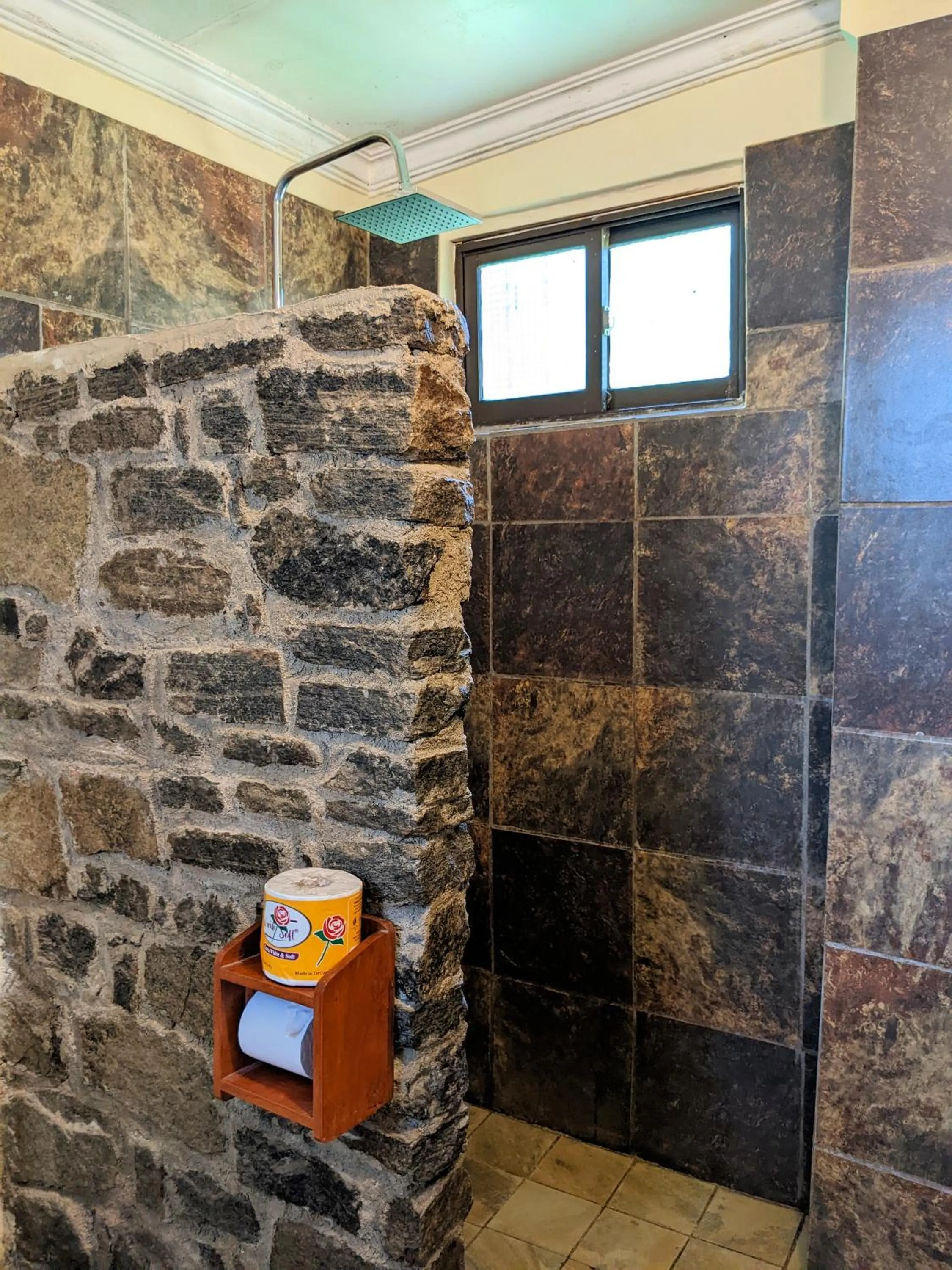 Shower in Lawns Hotel