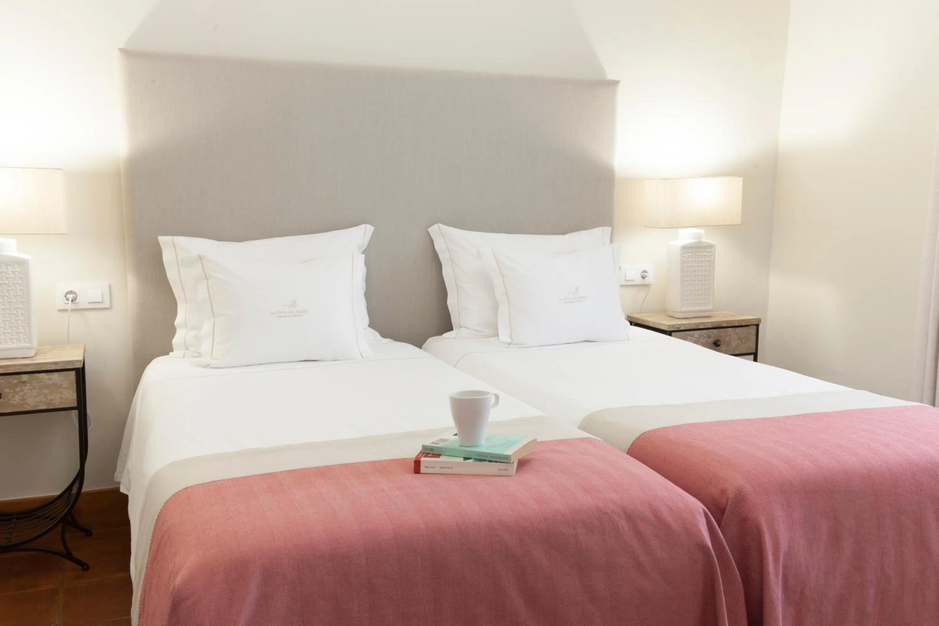 Property building, Bed in Apartamentos Casa del Aceite