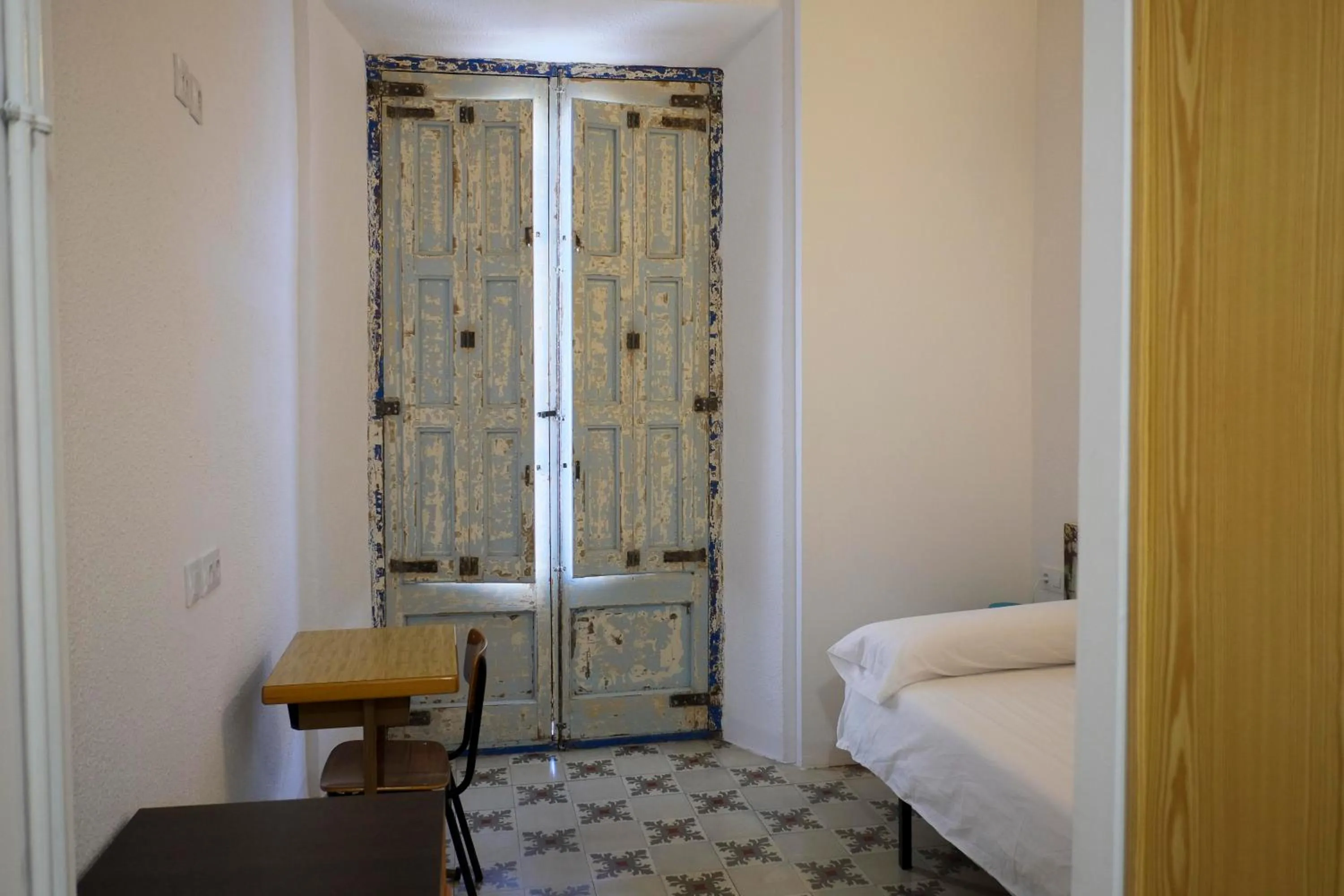 Photo of the whole room, Bed in Pigal