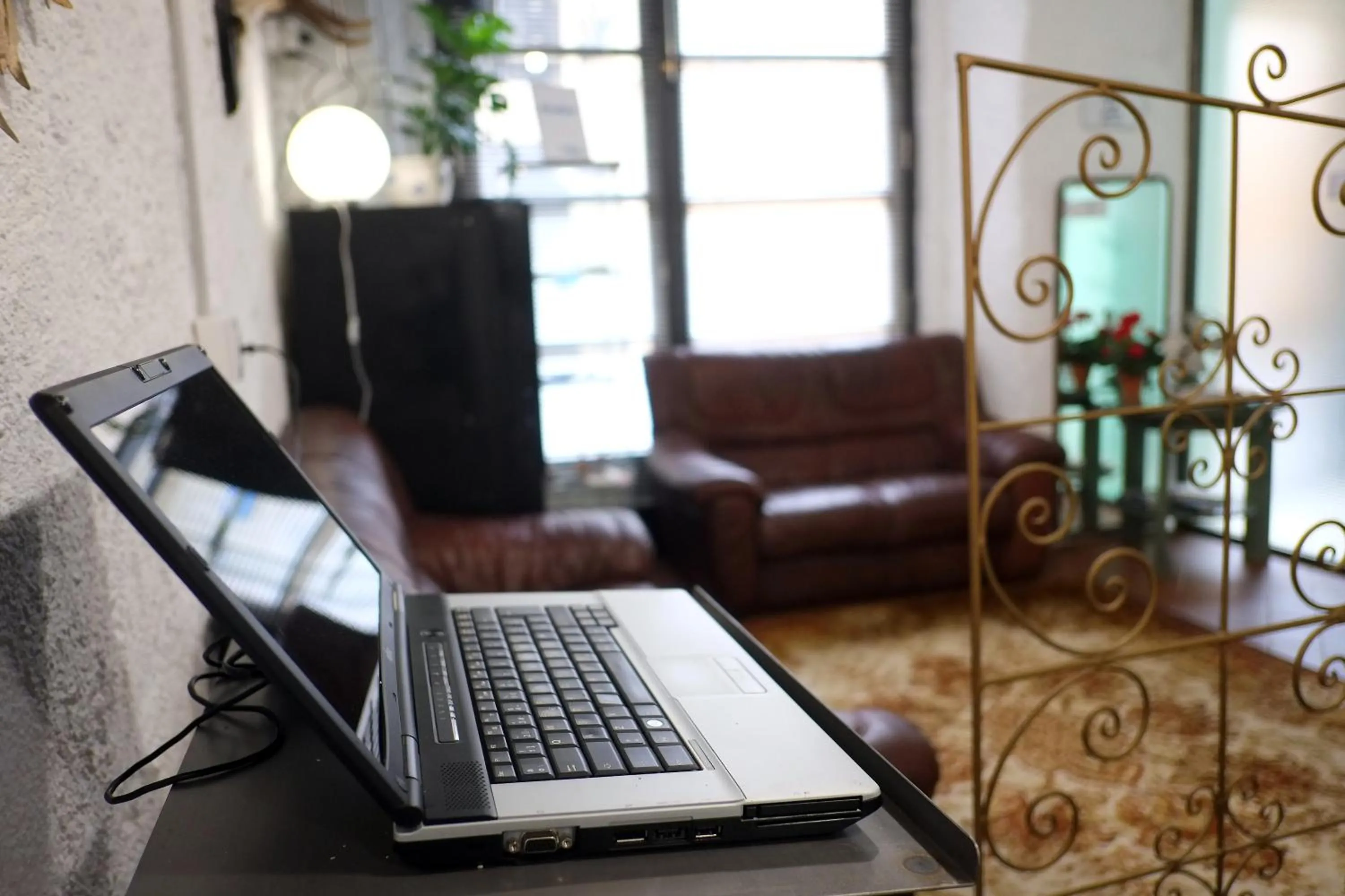 Communal lounge/ TV room in Pigal