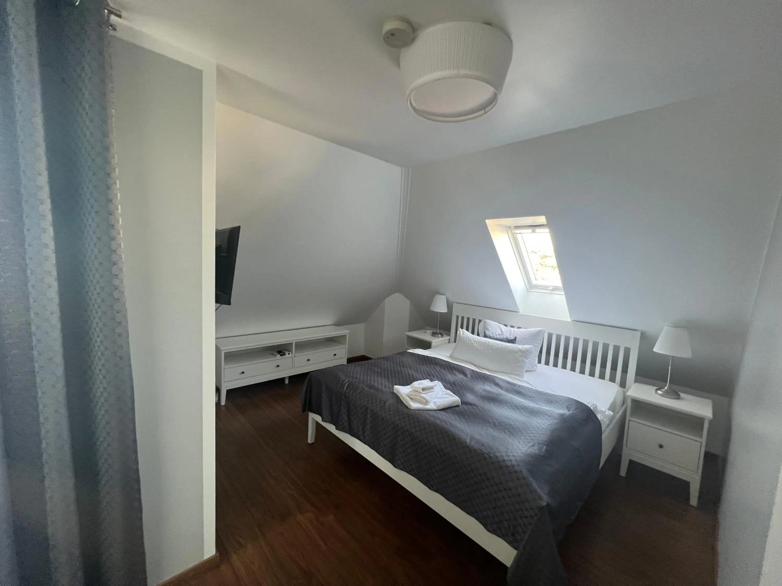 Bedroom, Bed in Merkel Villa Apartamente