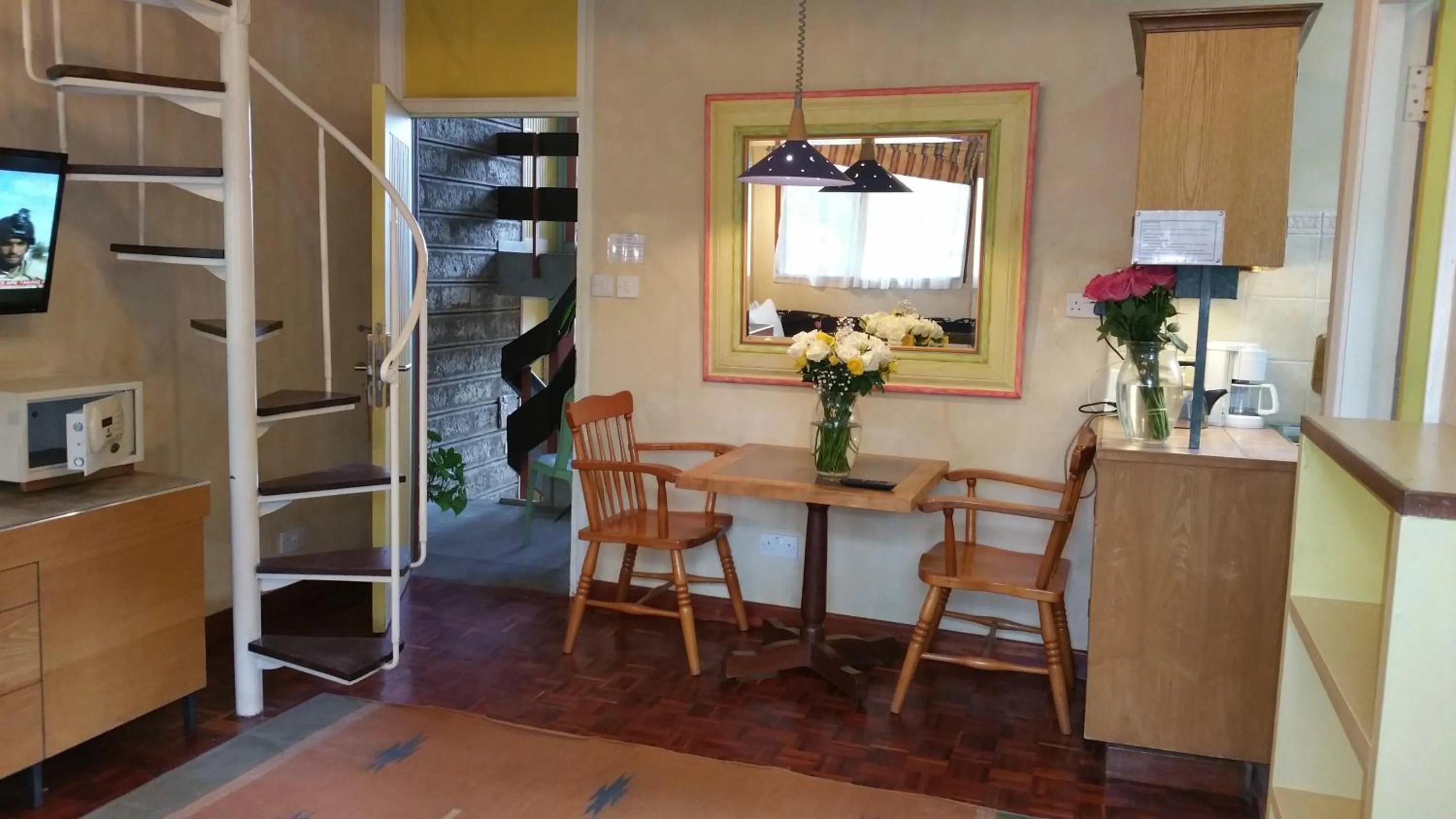 Dining area in Woodmere Grand Hotel & Serviced Apartments