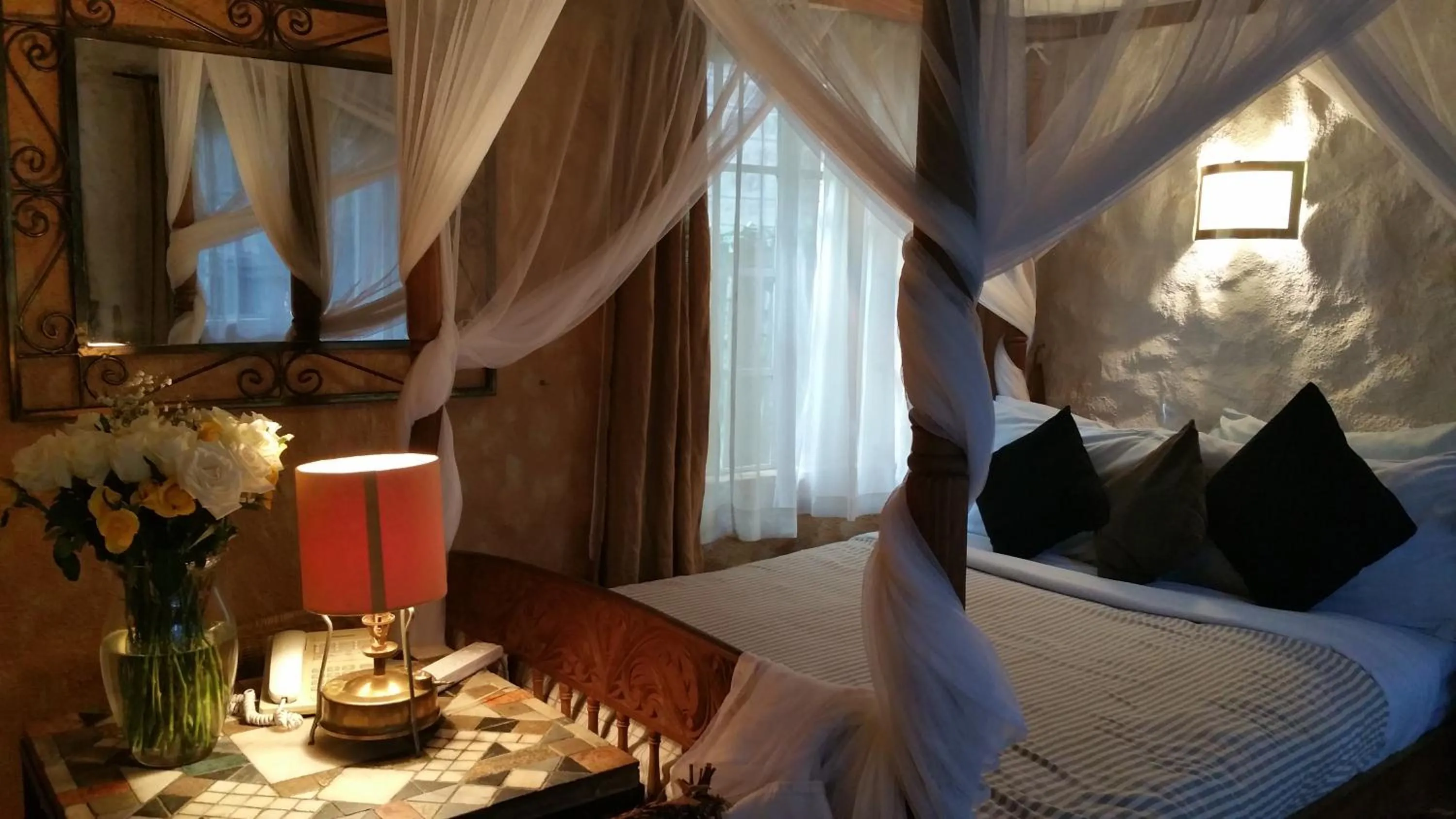 Bed in Woodmere Grand Hotel & Serviced Apartments