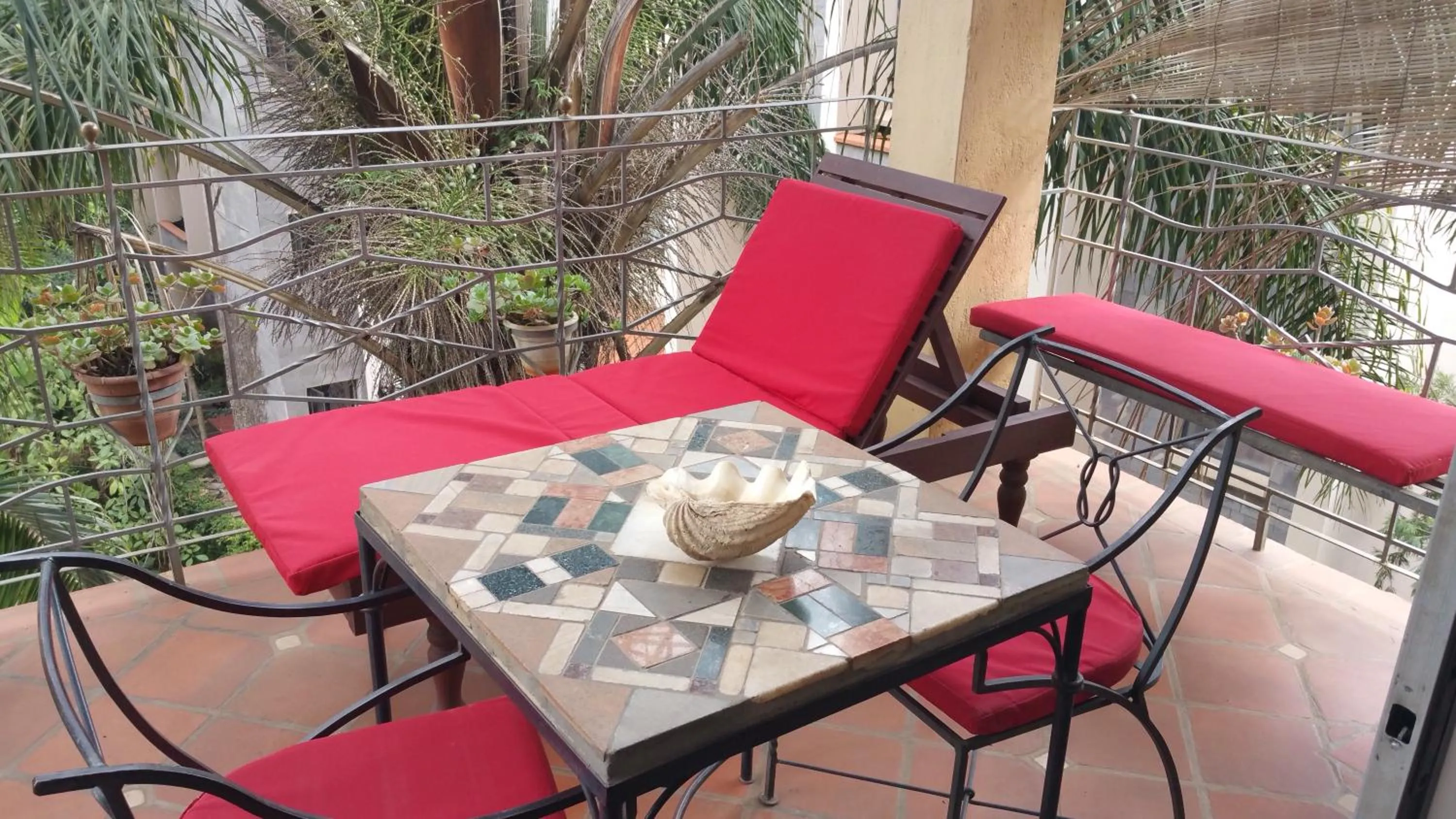 Day in Woodmere Grand Hotel & Serviced Apartments