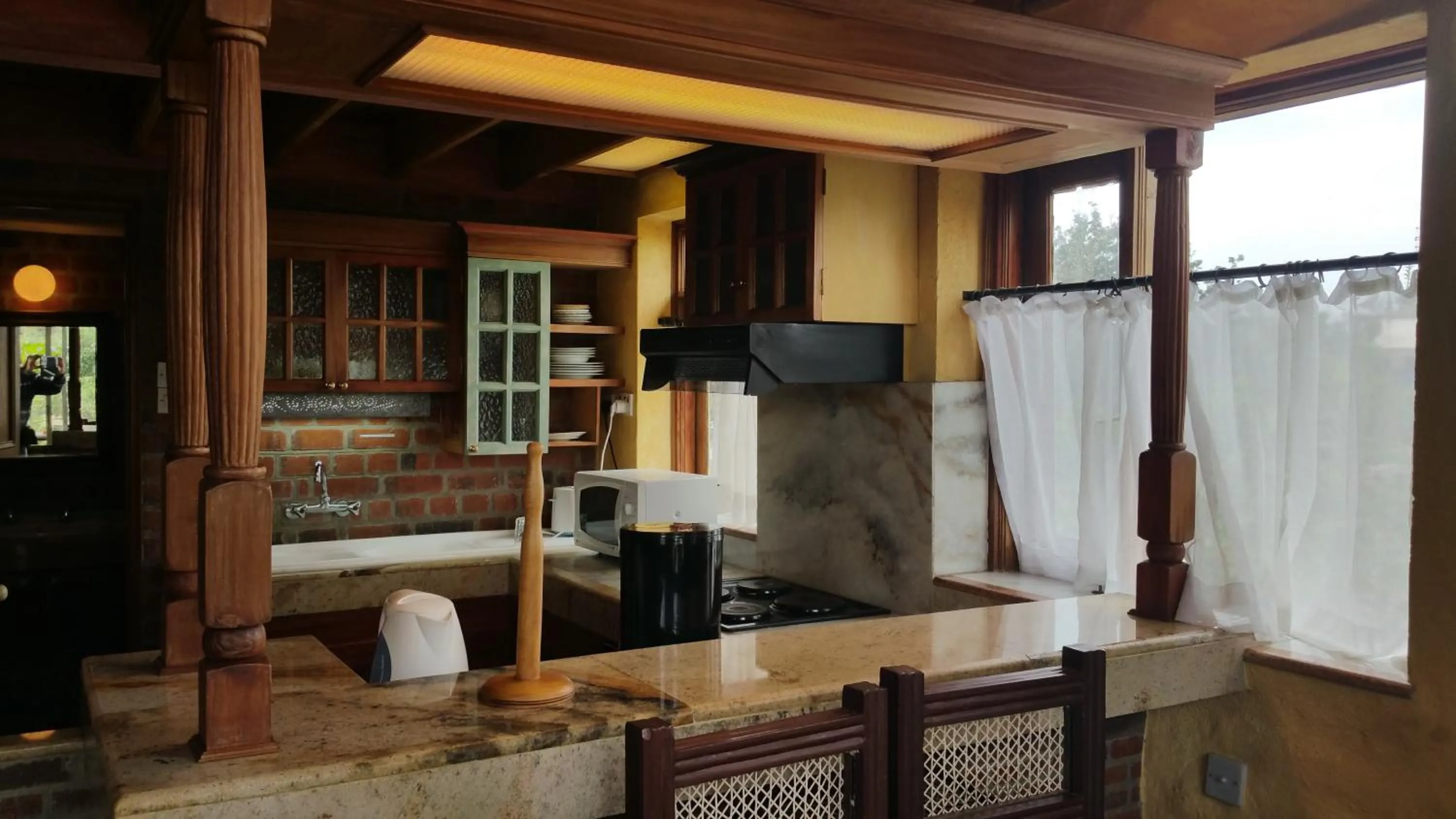 Kitchen or kitchenette in Woodmere Grand Hotel & Serviced Apartments