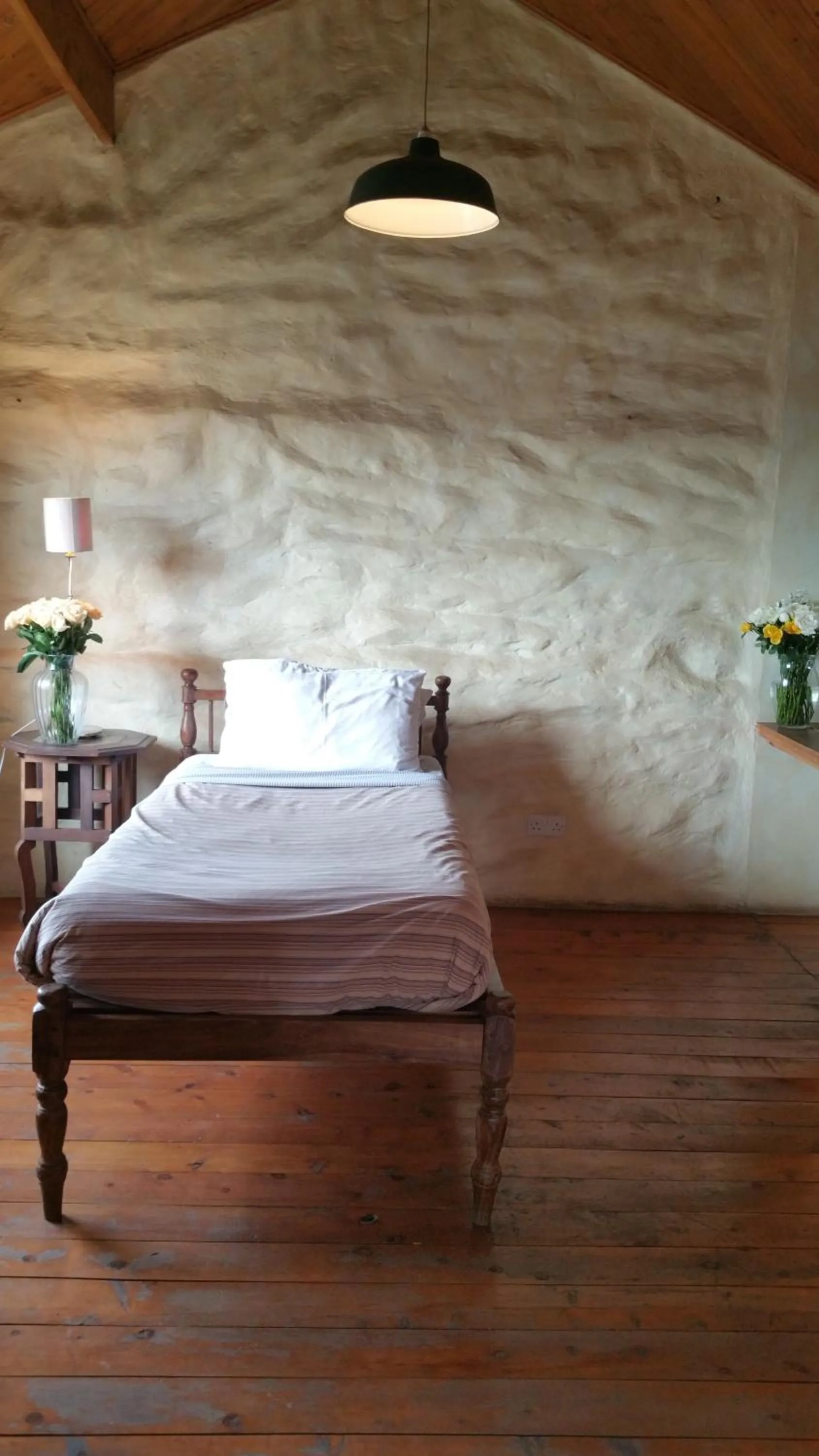 Photo of the whole room, Bed in Woodmere Grand Hotel & Serviced Apartments