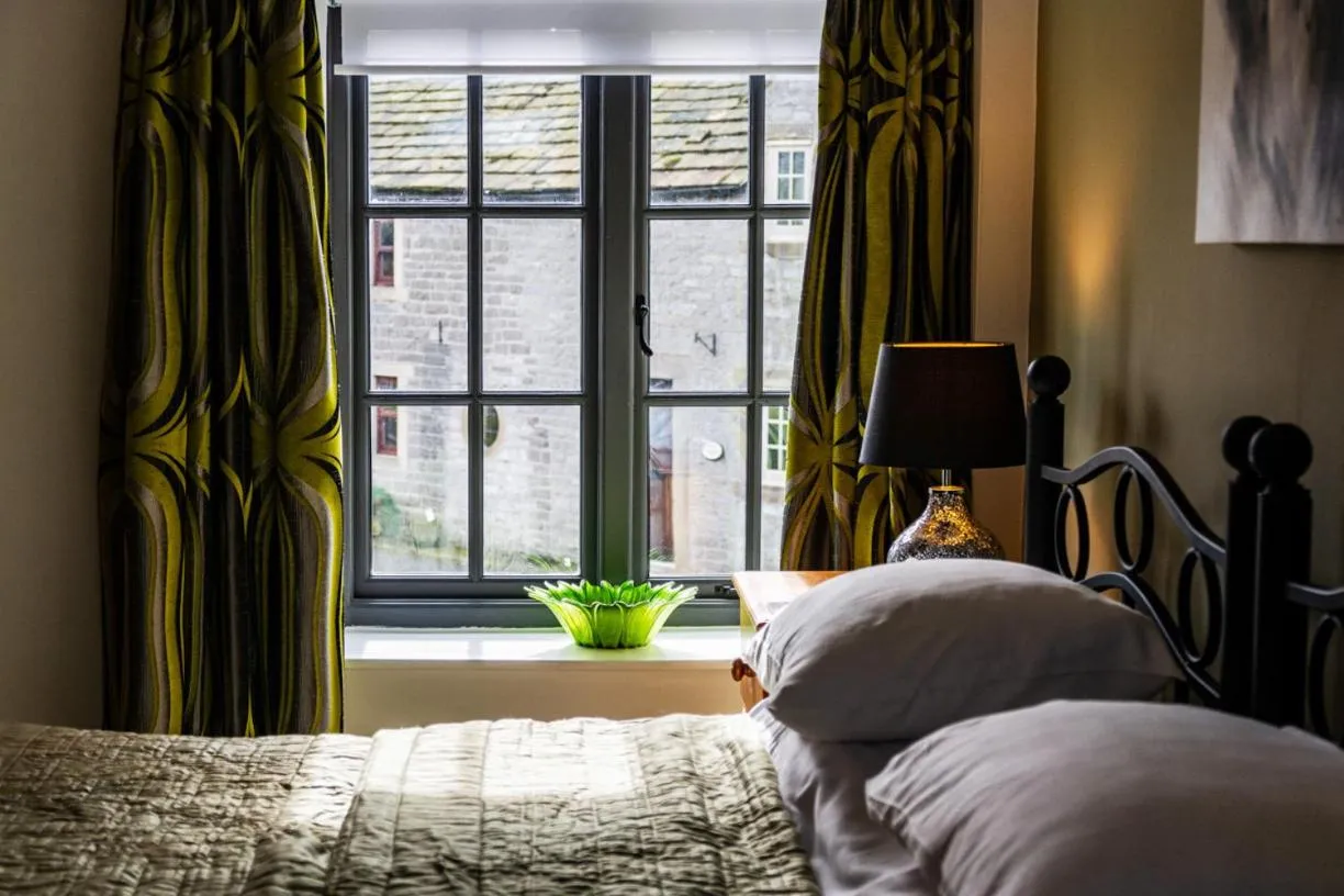 Bedroom, Bed in The Bull at Foolow