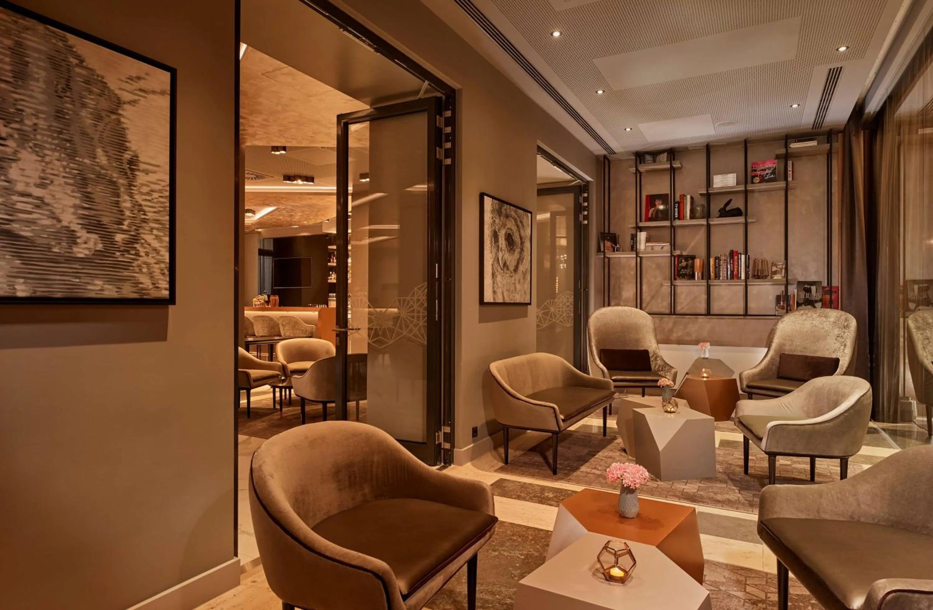 Lounge or bar in Park Plaza Nuremberg