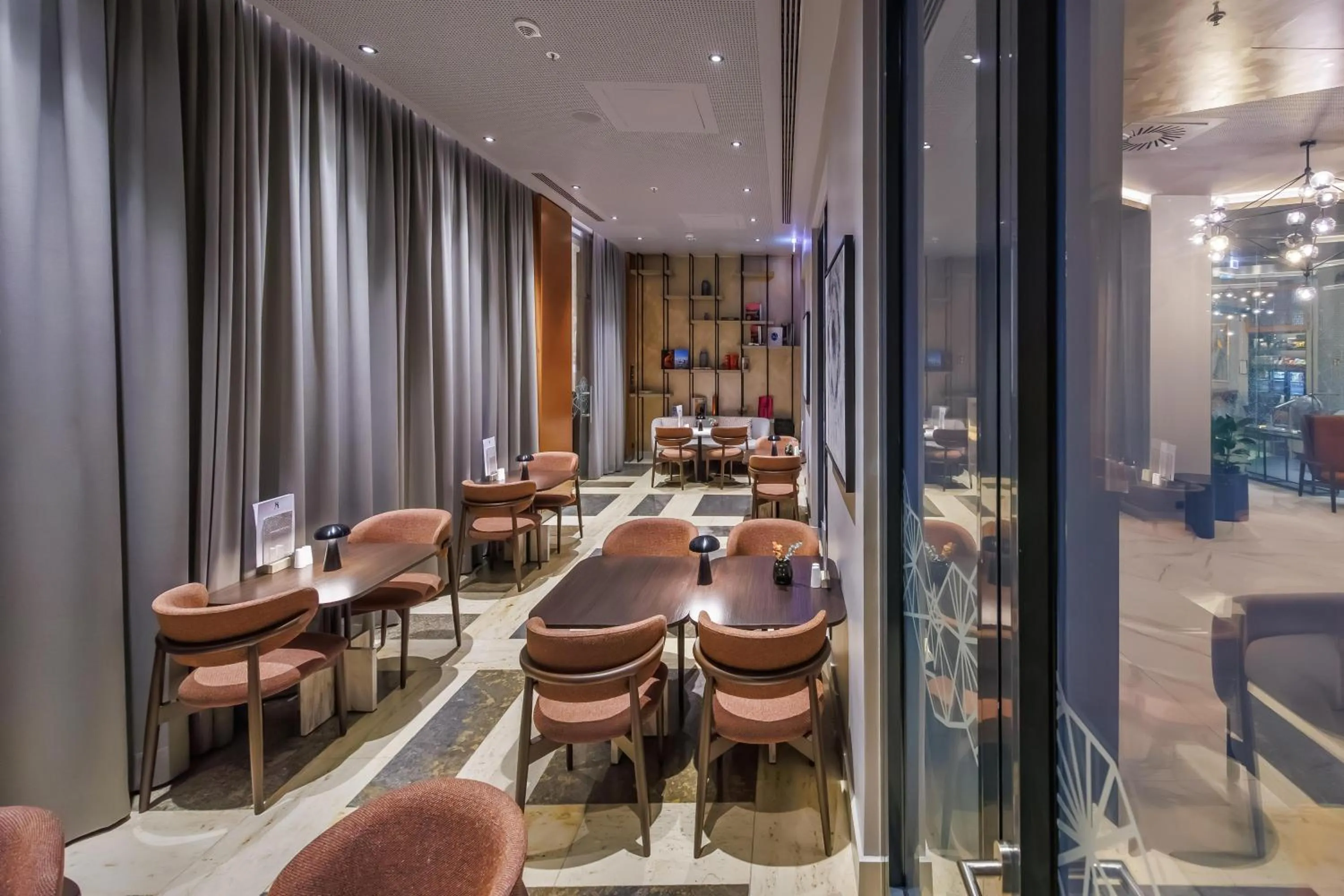 Lobby or reception in Park Plaza Nuremberg