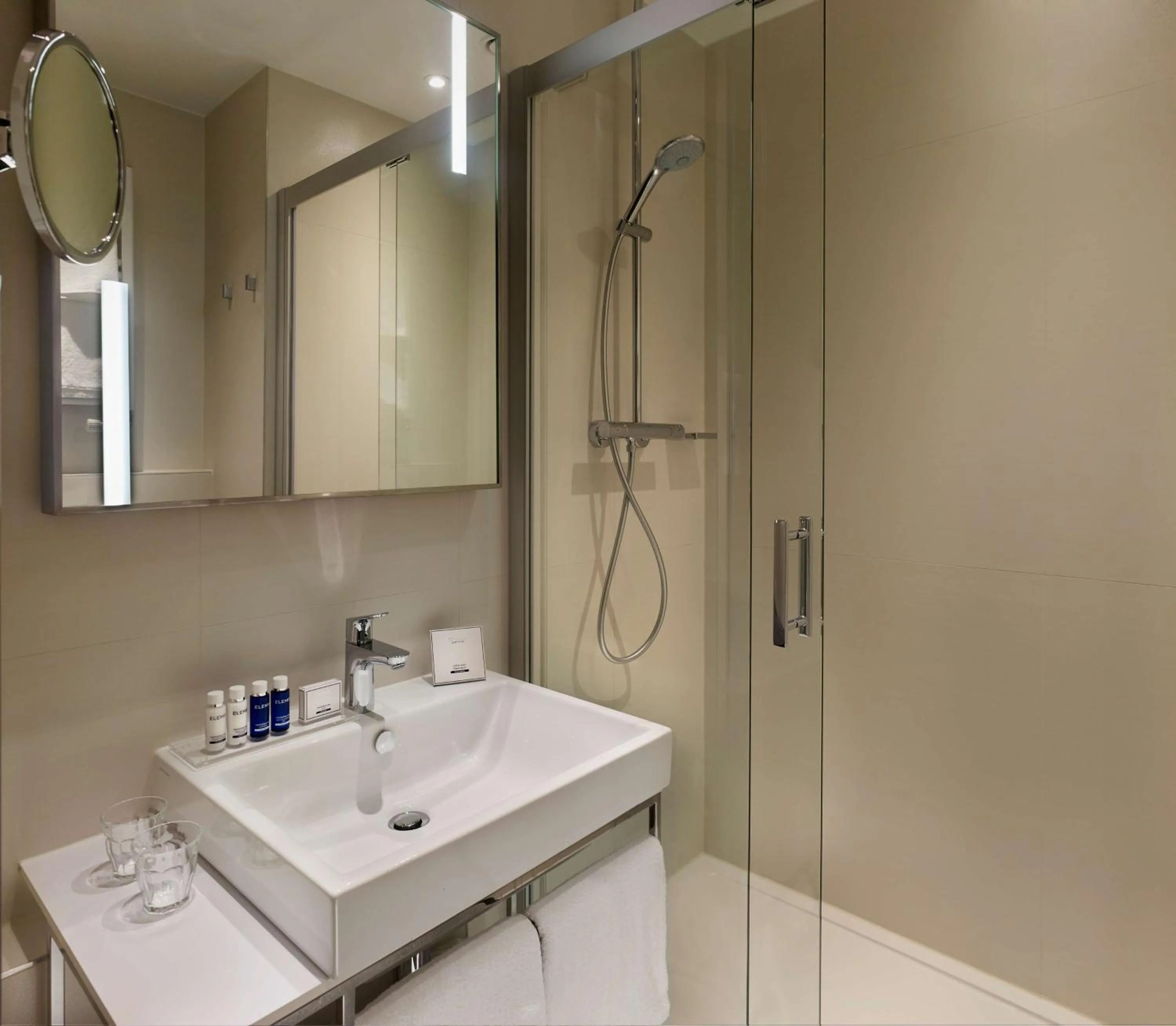 Bathroom in Park Plaza Nuremberg