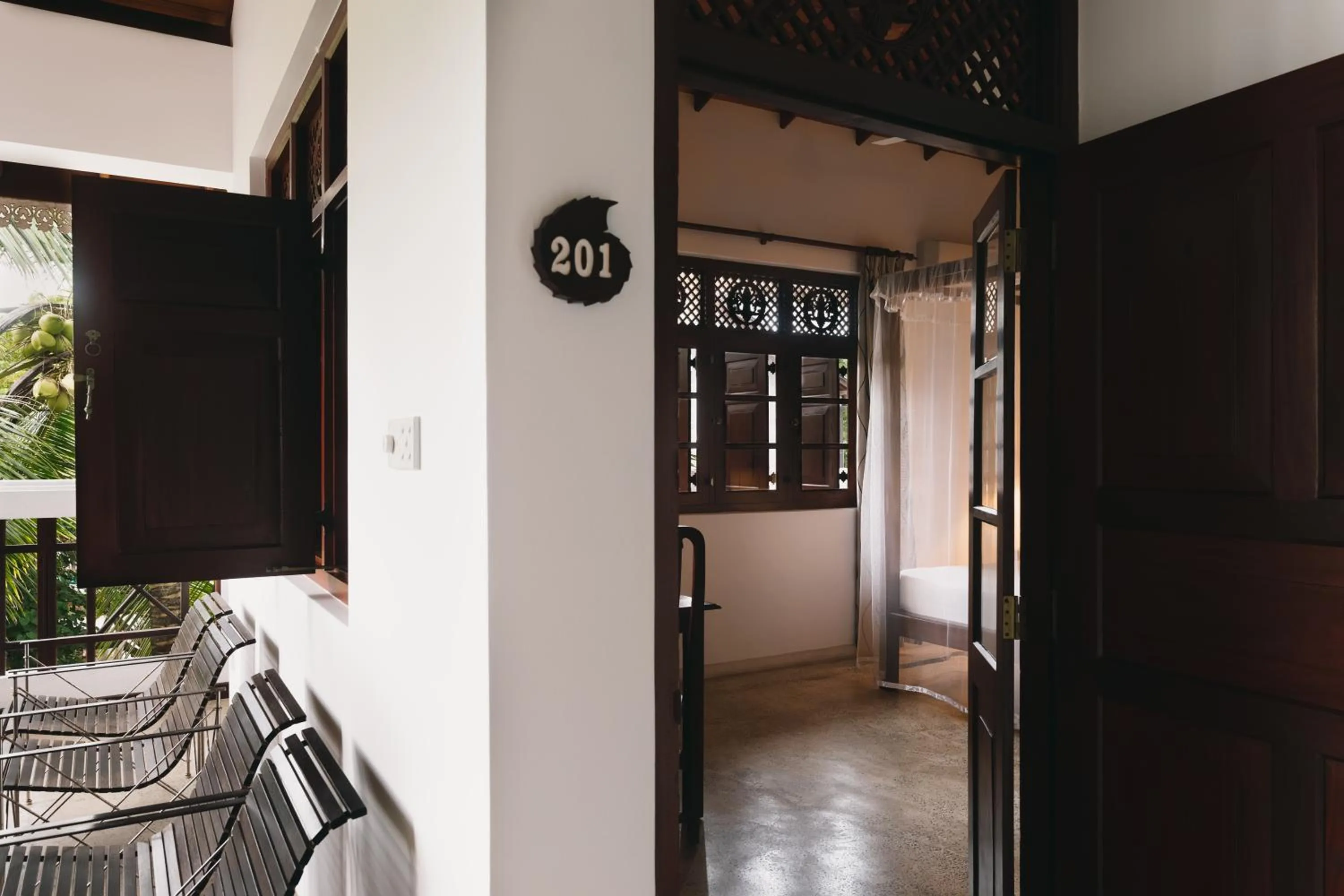 Balcony/Terrace, TV/Entertainment Center in Amal Beach Hotel