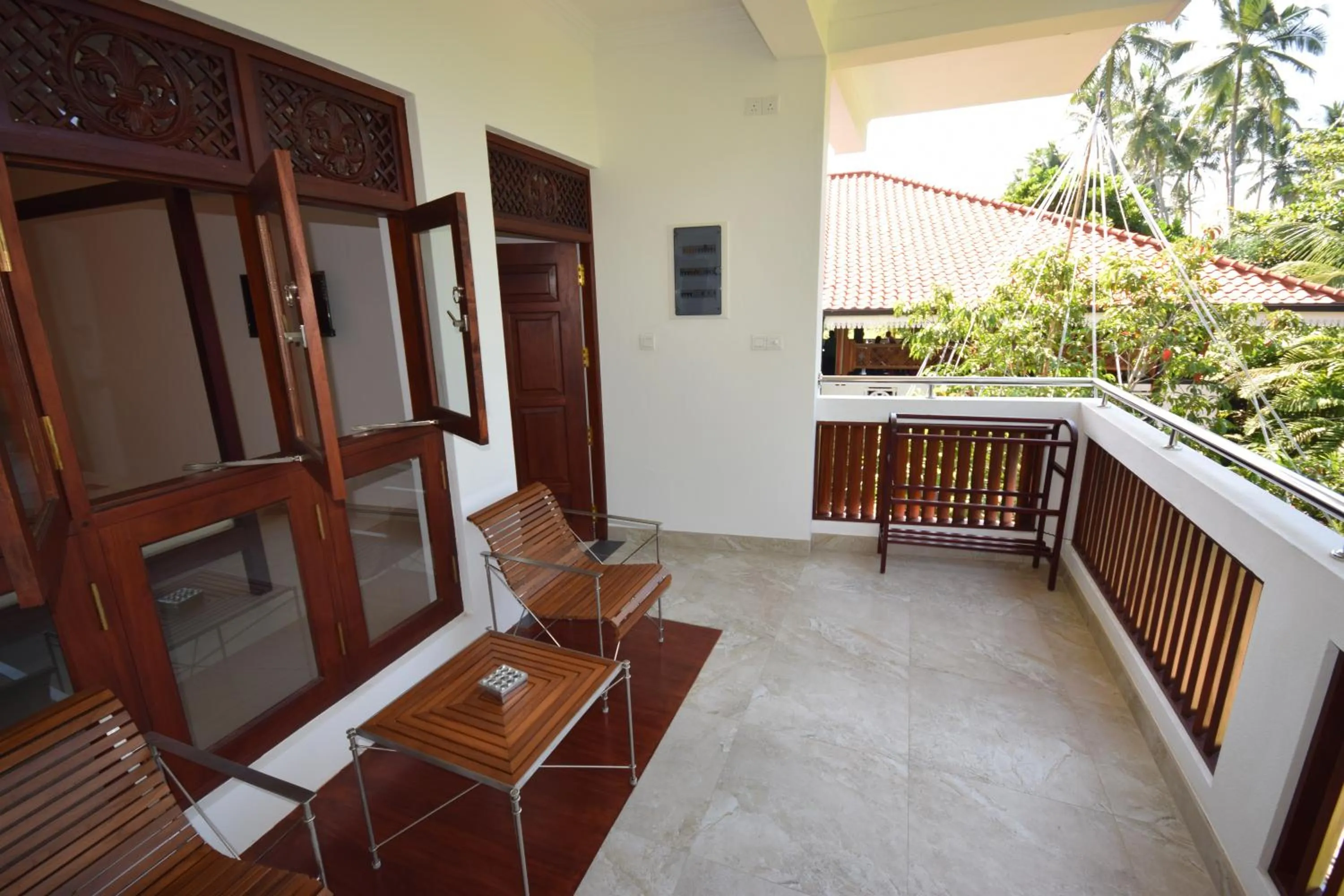 Facade/entrance, Balcony/Terrace in Amal Beach Hotel