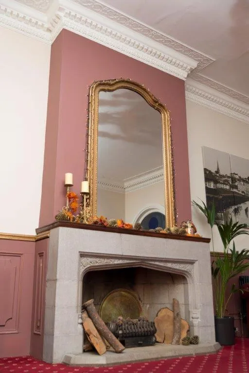 Food and drinks in Royal Esplanade Hotel